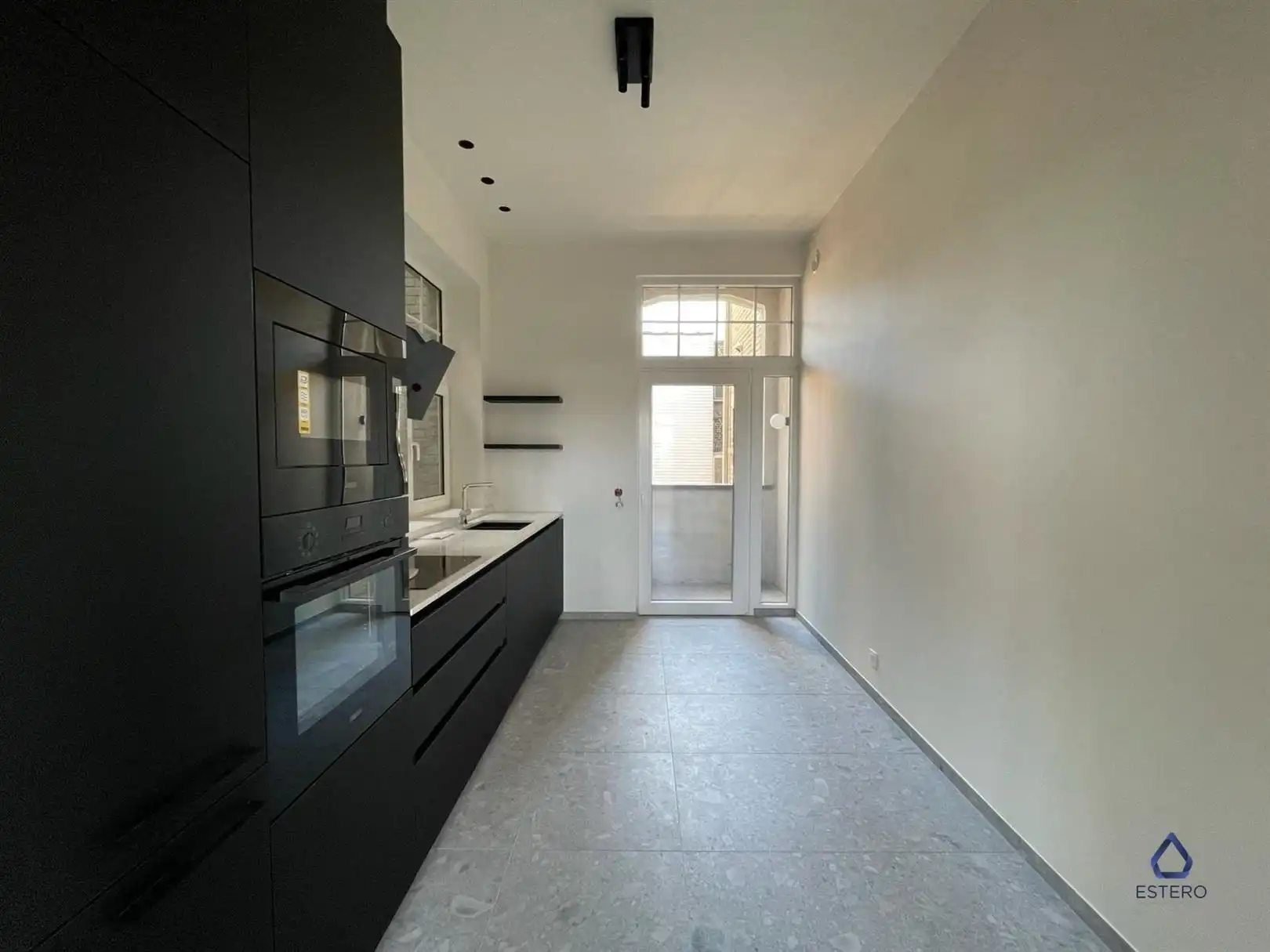 Gerenoveerd appartement op toplocatie te Dampoort foto 5