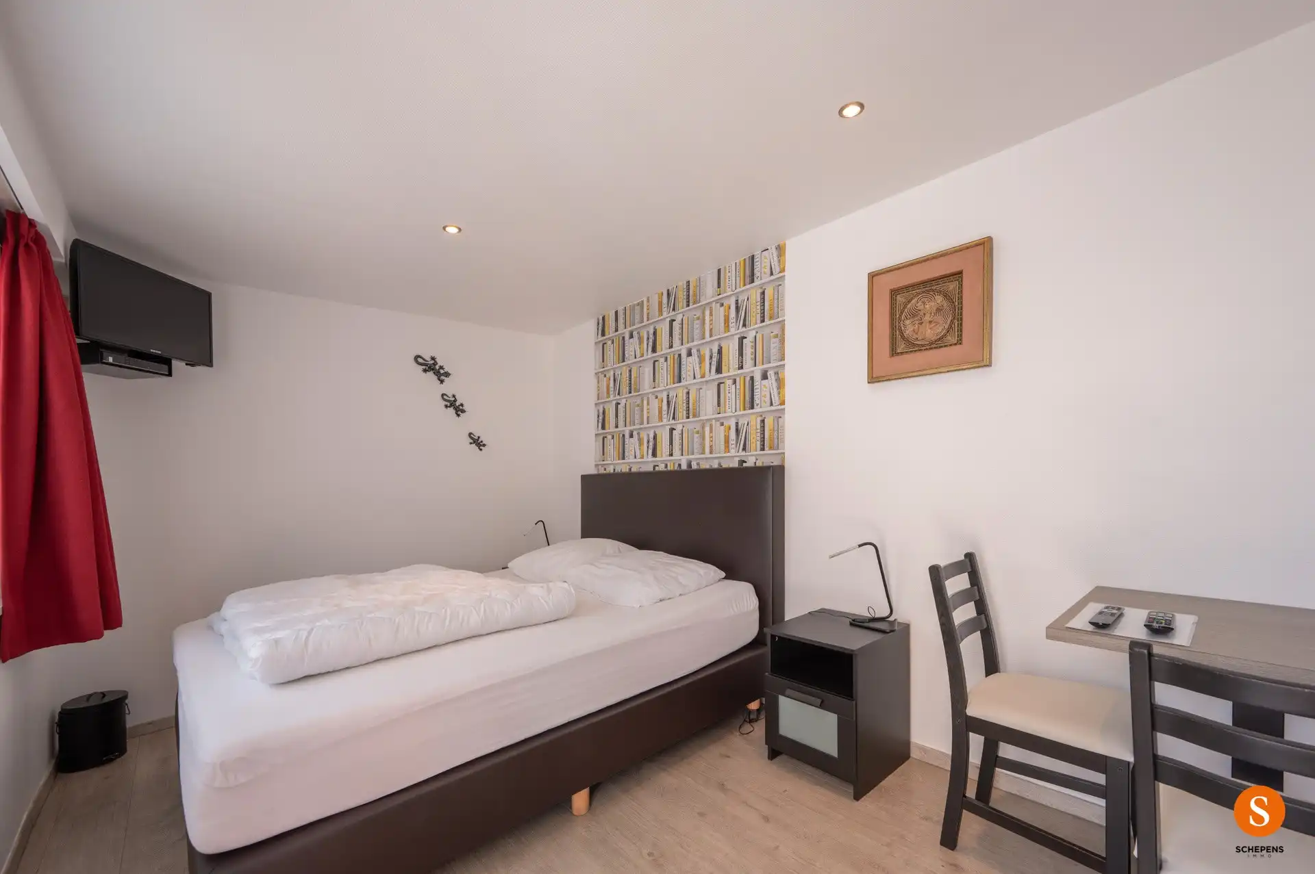 TE KOOP – Verhuurde B&B met 7 kamers én privé-woonst voor uitbaters in hartje De Haan. foto 26