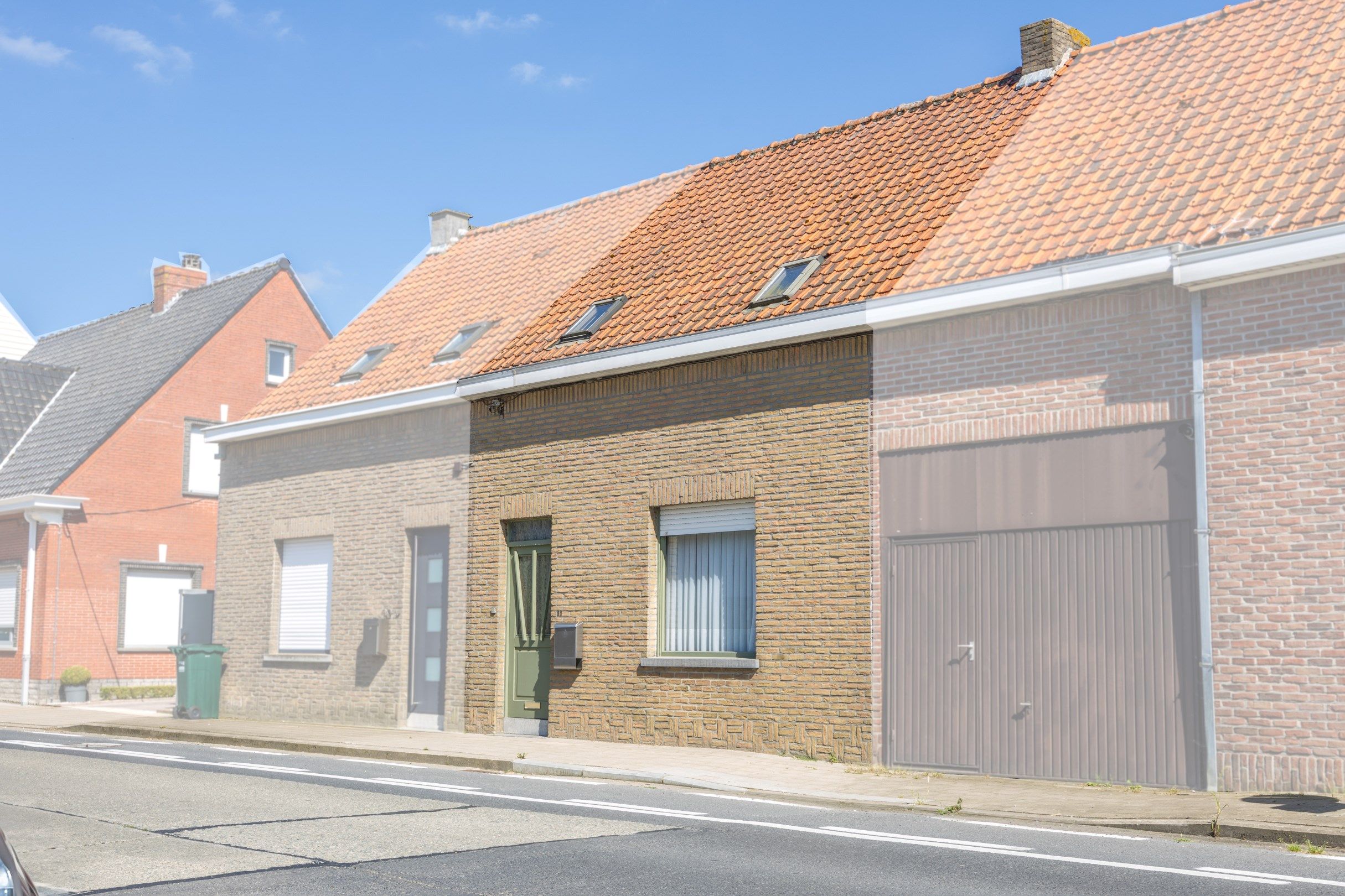 TE RENOVEREN WONING OP 228M² foto 2