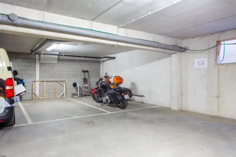 Licht appartement met garagestaanplaats foto 22