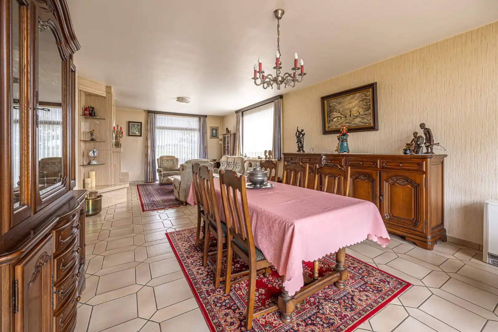 Ruime open woning met 5 slaapkamers, dubbele garage en tuin in Diksmuide foto 10