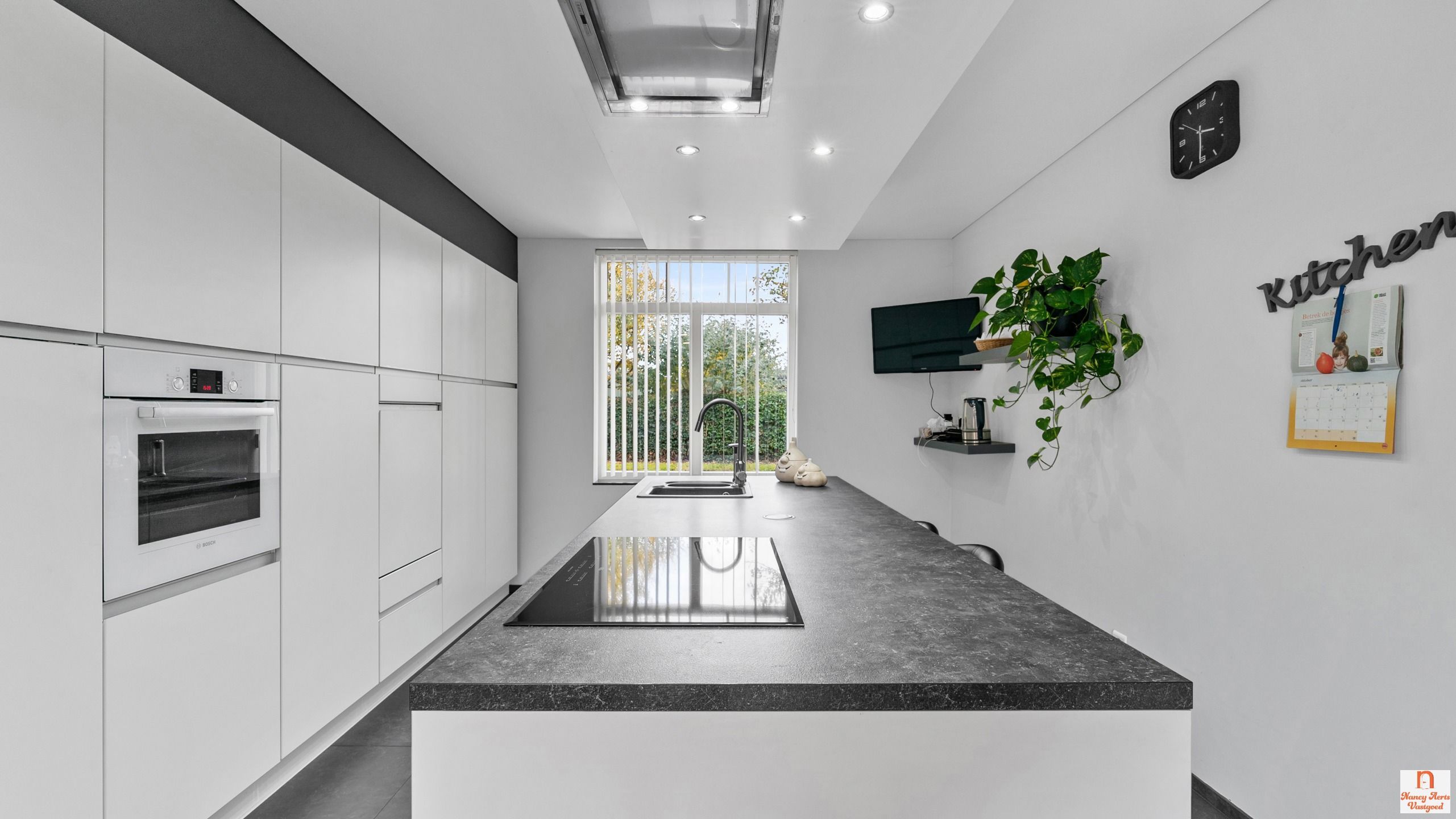 Authentieke woning met moderne toets en hedendaags comfort foto 10