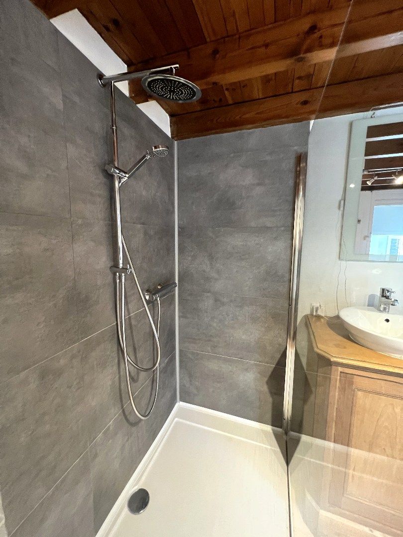 GEZELLIGE WONING MET DRIE SLAAPKAMERS, GARAGE EN TUIN foto 12