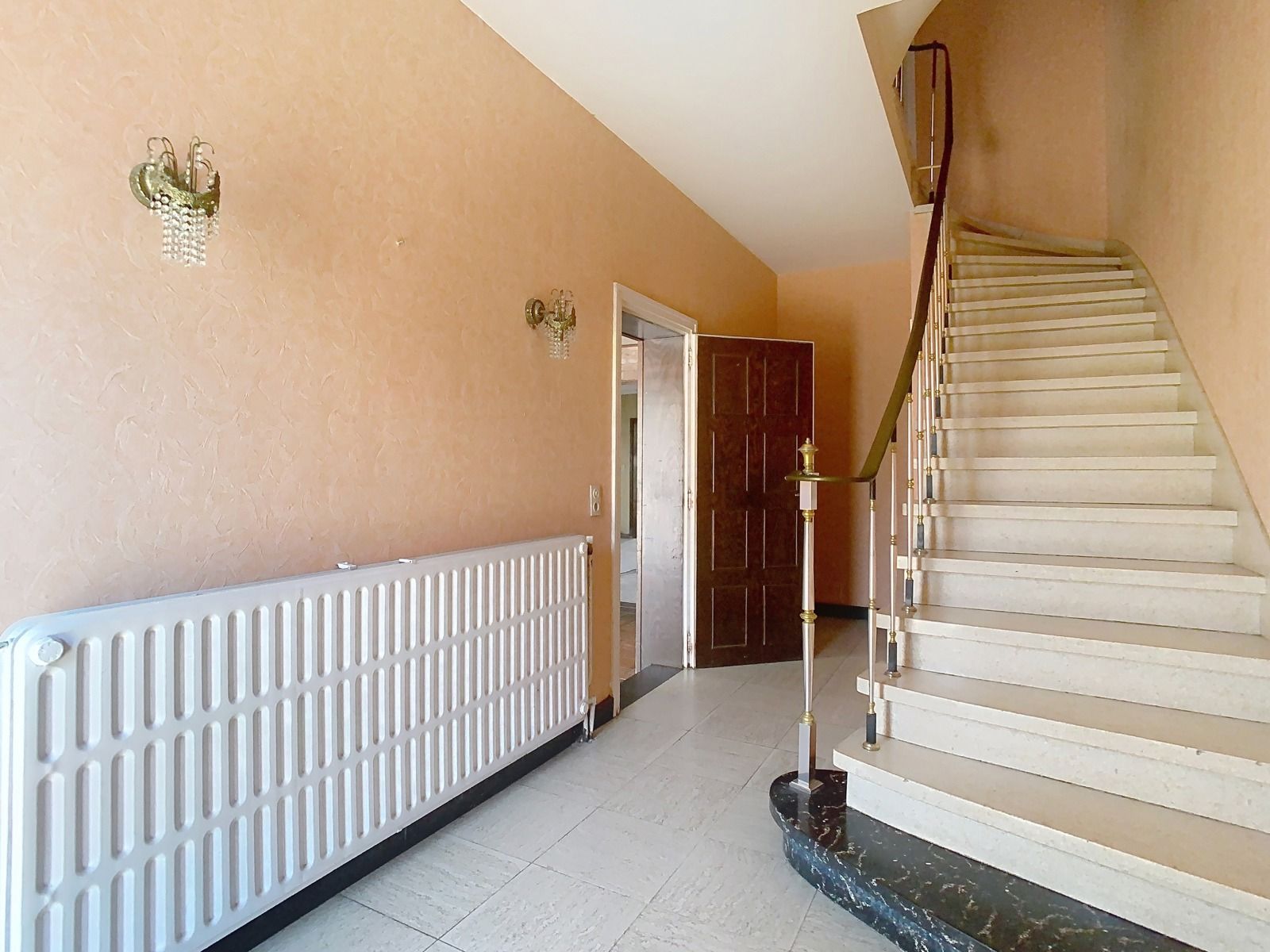 Zéér ruime én Karaktervolle Woning met 3 SLPK én tuin! foto 5