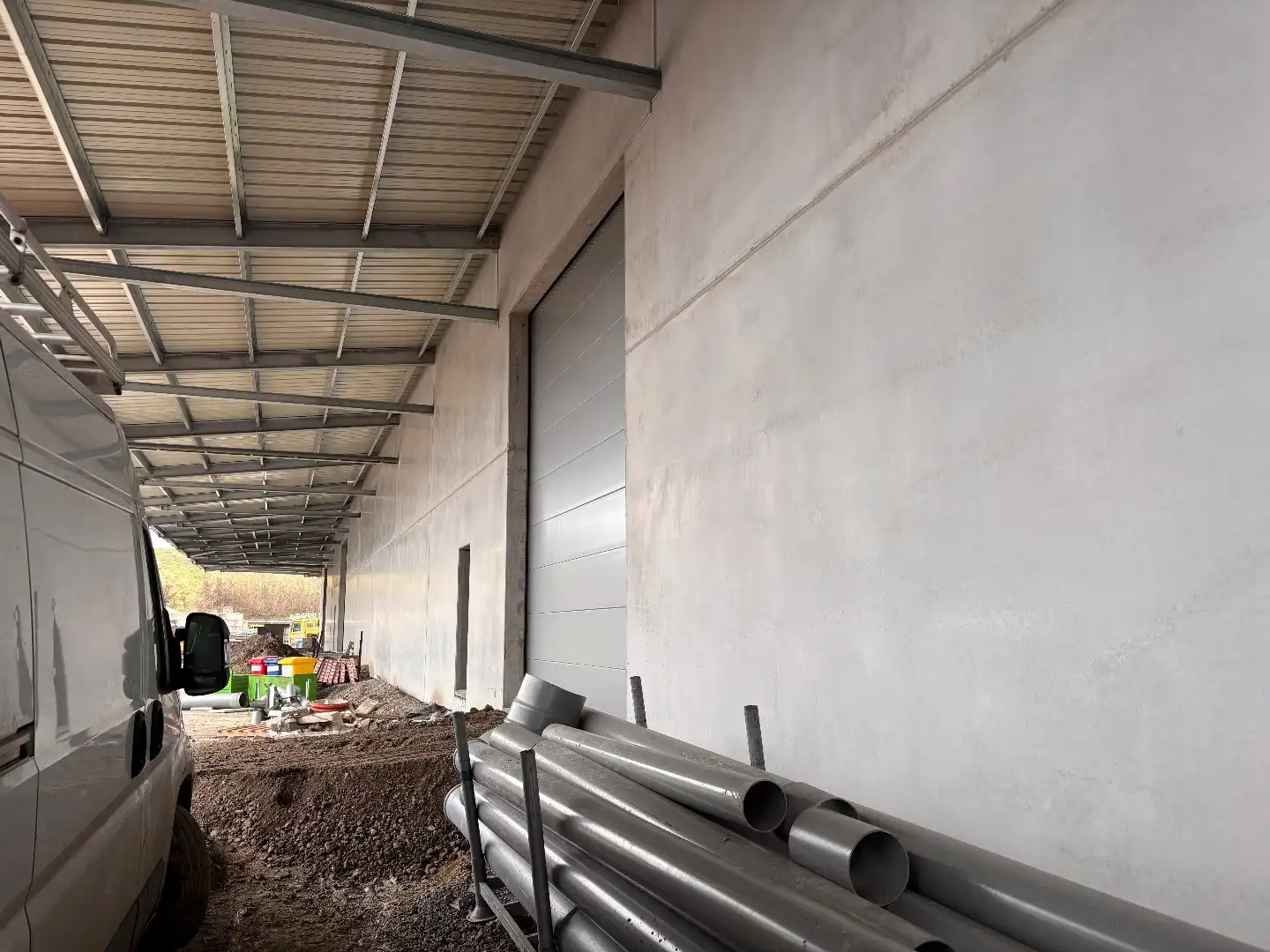 Logistieke bedrijfshal - 6834 m² & 350m² kantoren - met mogelijkheid tot 1200 m² extra kantoren. Superligging! foto 16