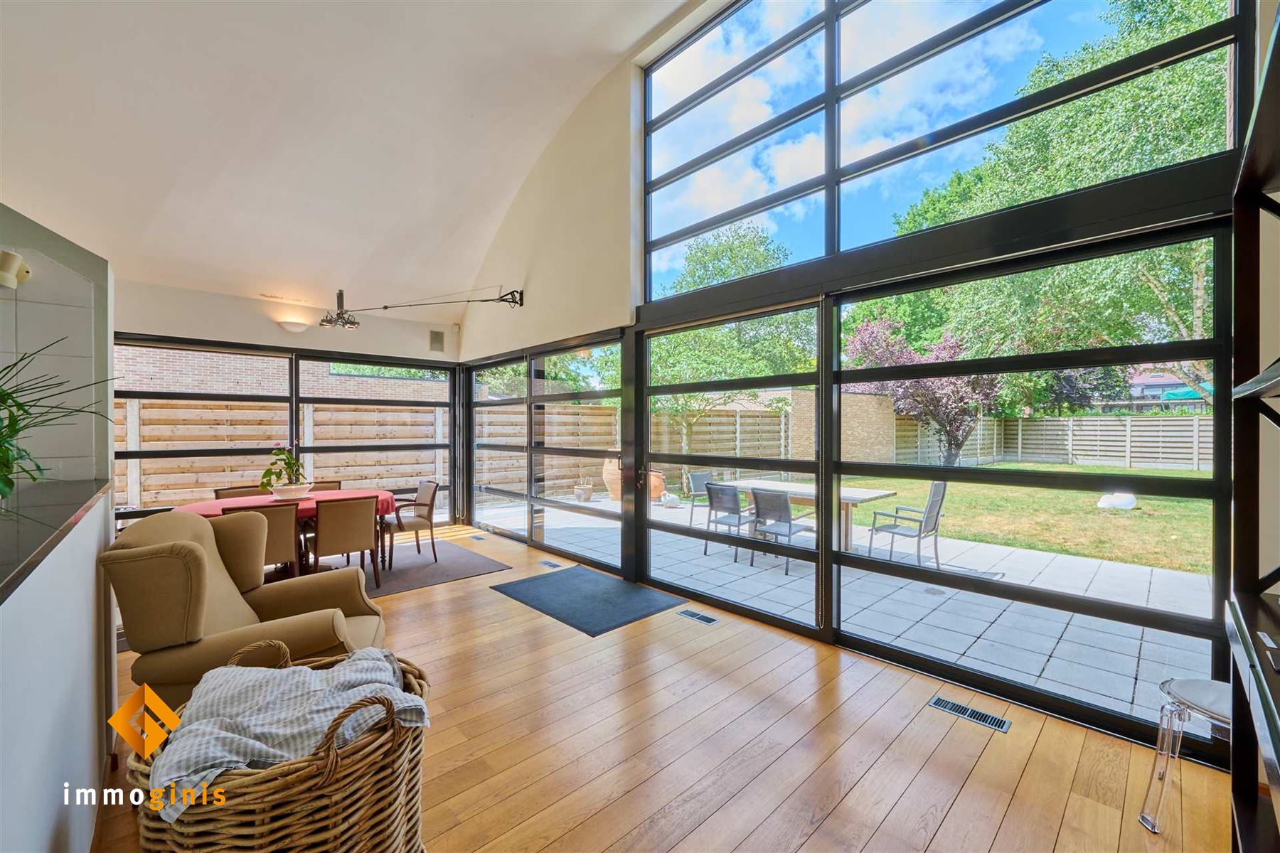 Zéér ruime woning met 3 tot 6 slaapkamers en praktijkruimte. Perceel van 7a86ca in centrum Bocholt! foto 7