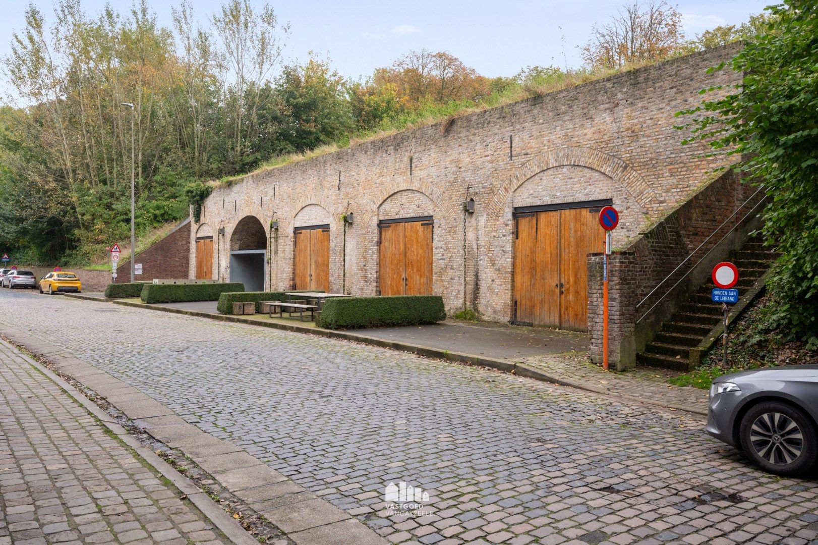 Volledig gerenoveerde rijwoning in het centrum van Ieper  foto 28