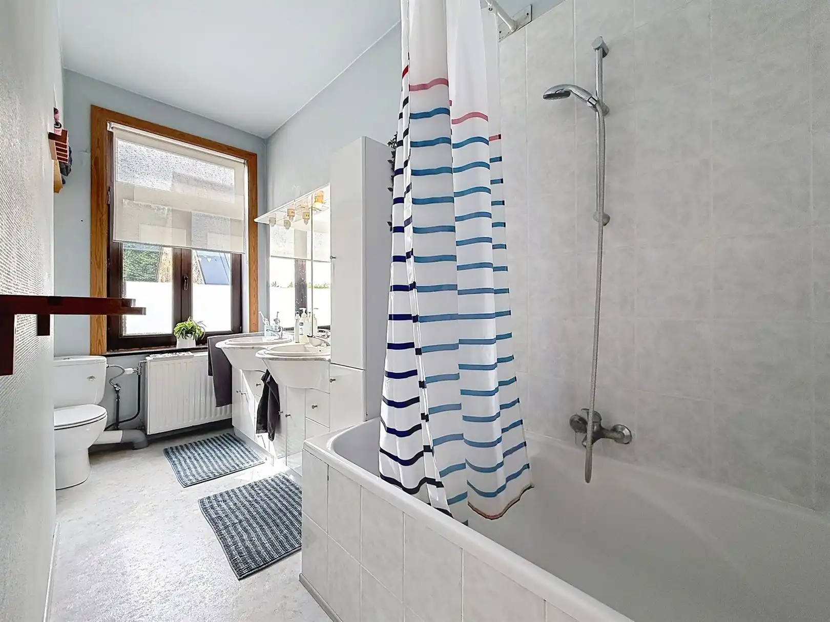 Ruime rijwoning met 5 slkps, inrichtbare zolder, tuin, 5a 47ca foto 55