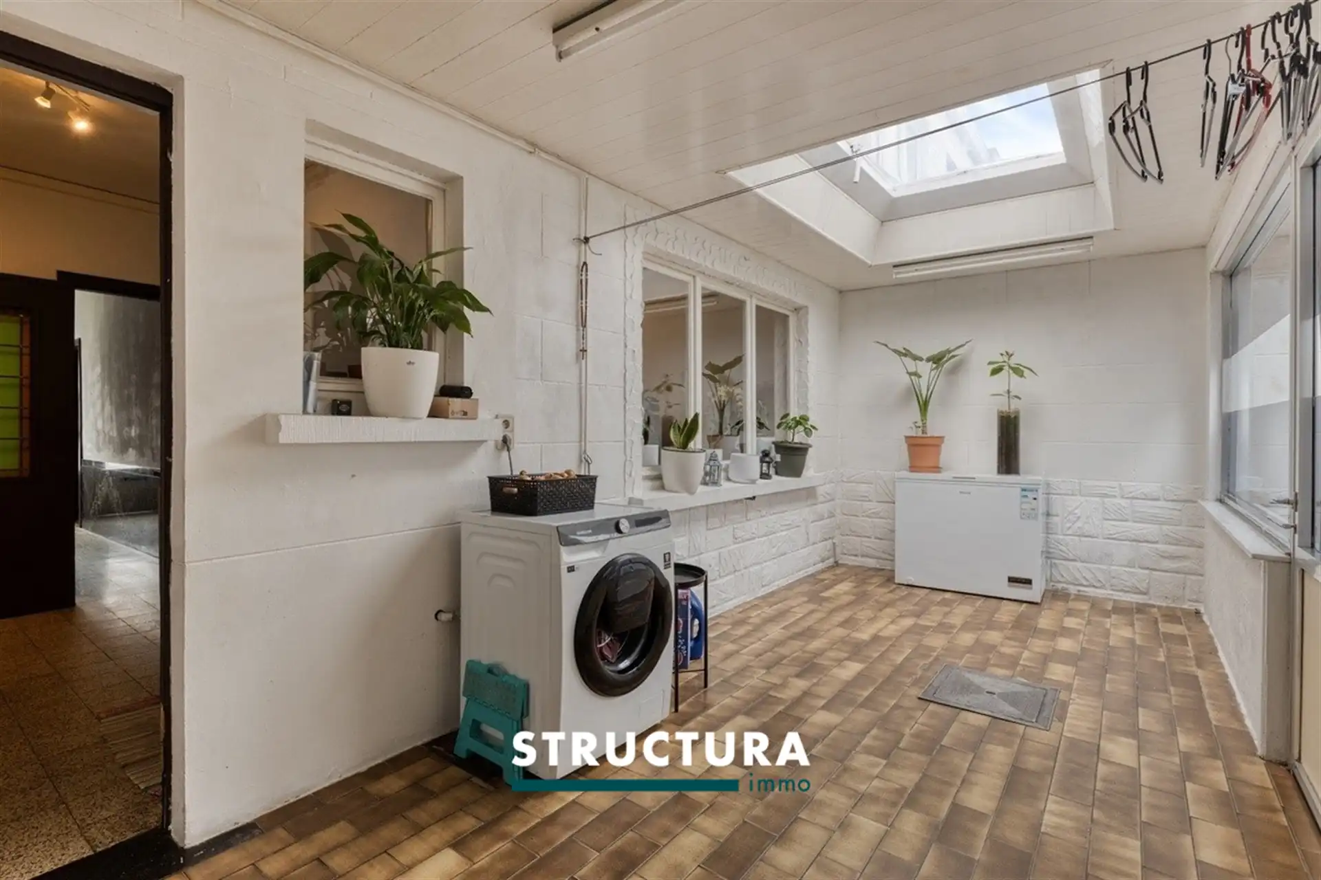 Ruime woning met tuin foto 9