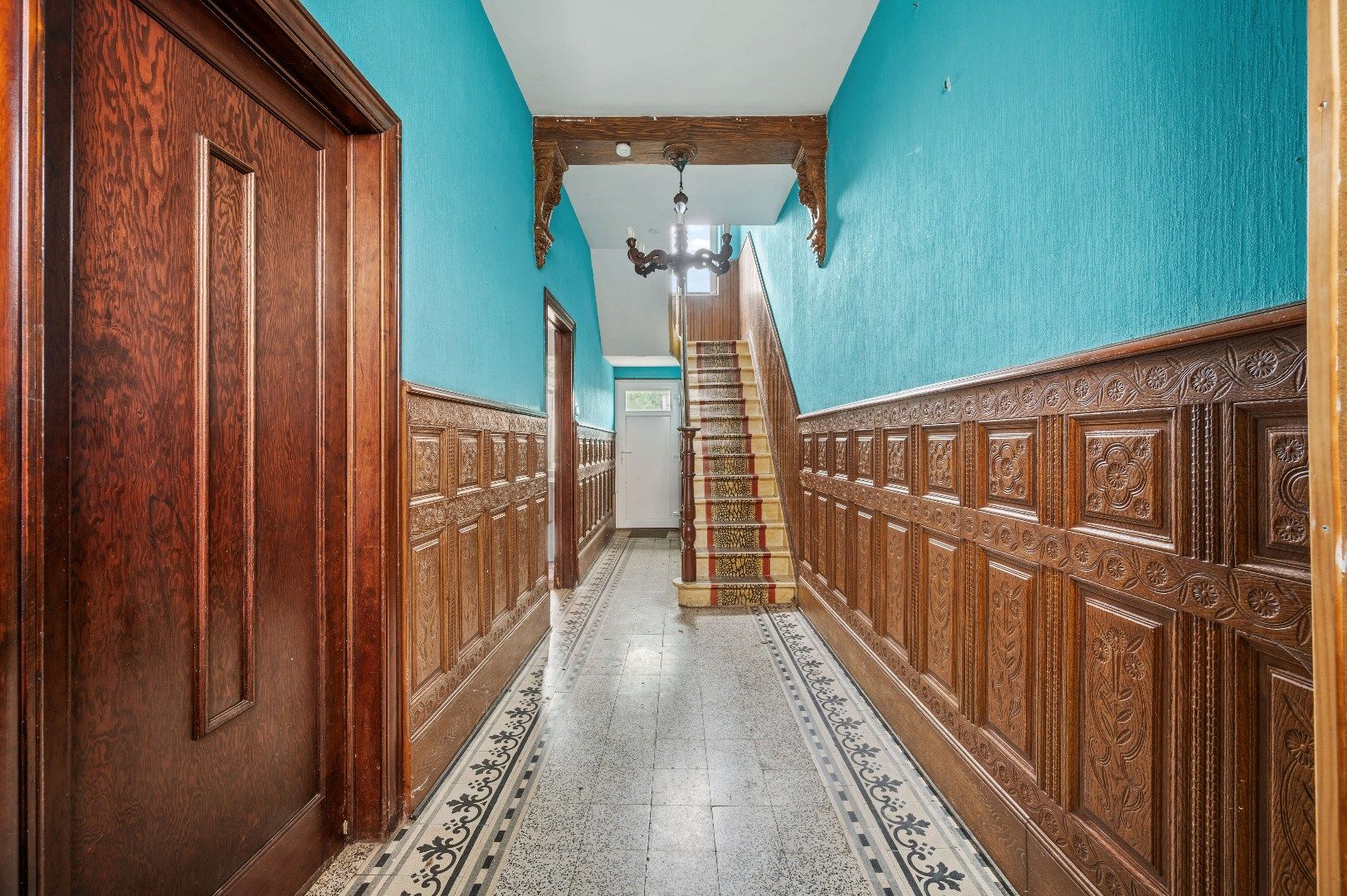 Te renoveren woning met potentieel op ruim perceel te Attenhoven (Landen) foto 6