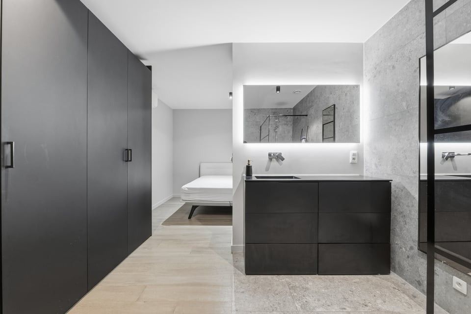 LUXUEUS PENTHOUSE MET EEN RUIM TERRAS EN ONDERGRONDSE STAANPLAATS IN HASSELT foto 16