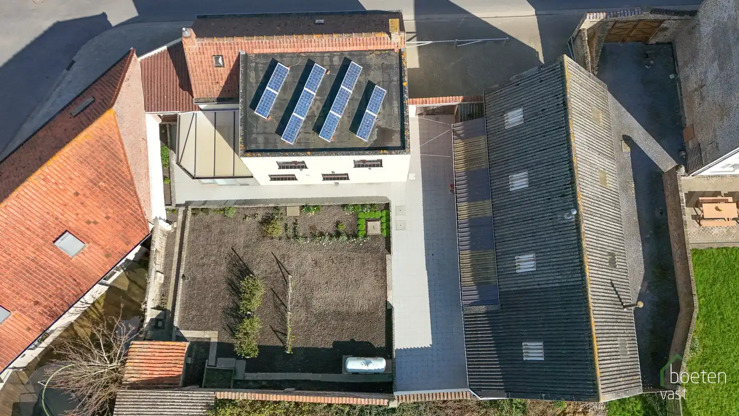 GIJVERINKHOVE: Degelijk woonhuis met 3 slaapkamers, loods (ca 100m²), zonneterras en -tuin op 545m² grondopp. foto 24