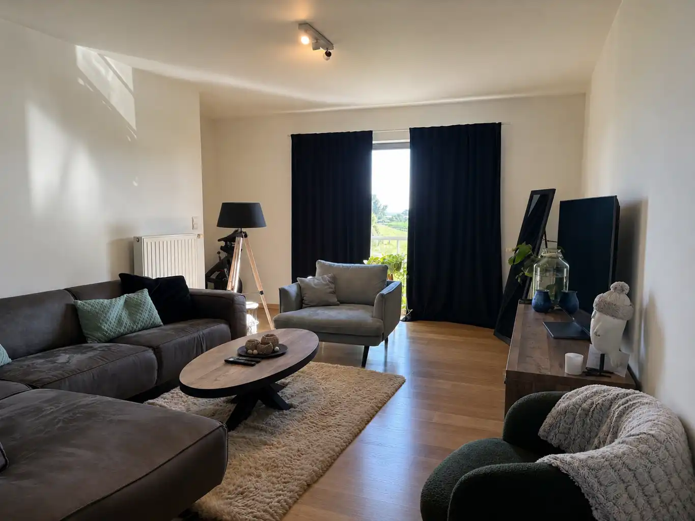 Triplex appartement met 3 slpks, bureel, garage en terras foto 3