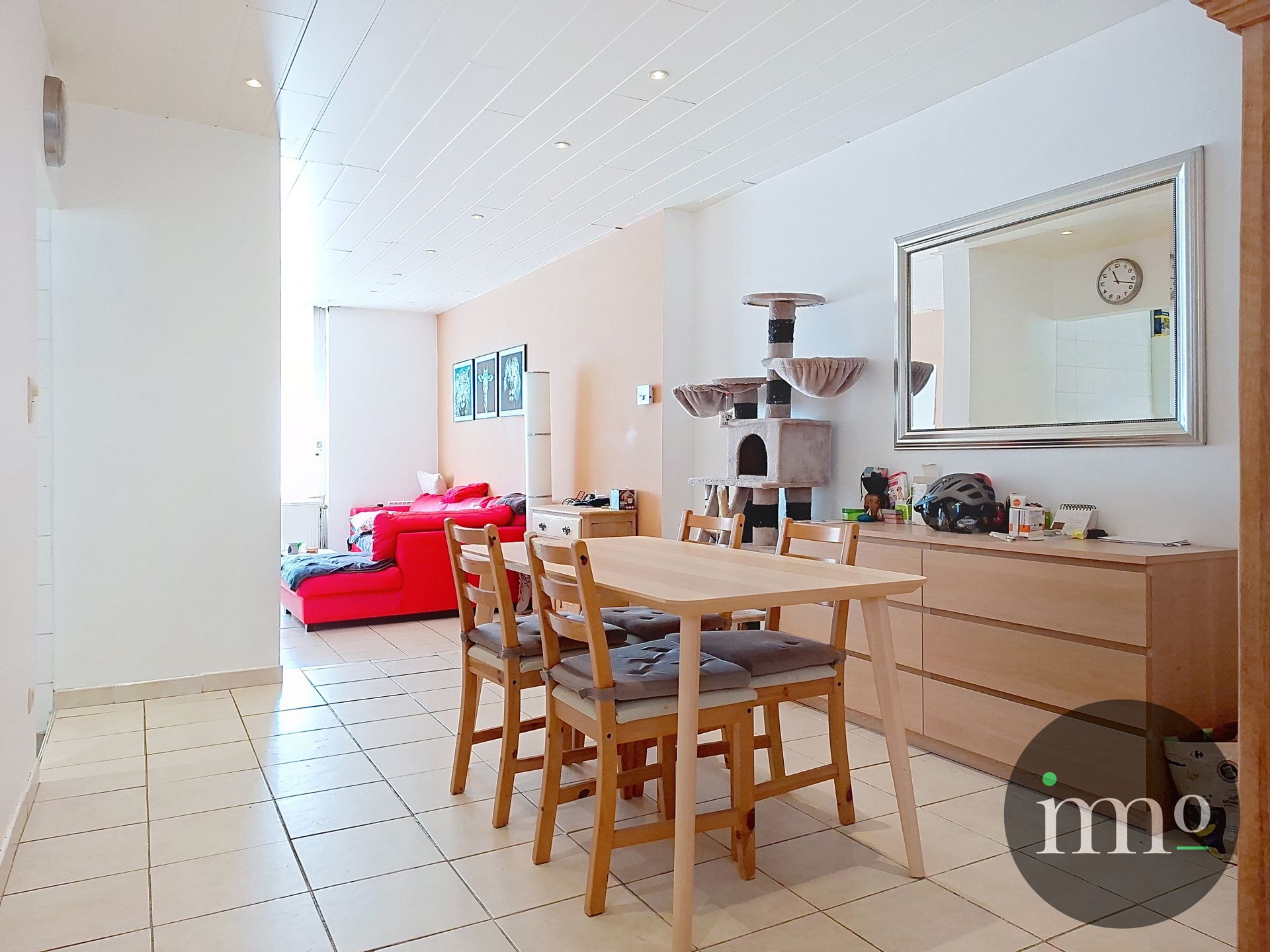 GELIJKVLOERS APPARTEMENT MET VEEL BUITENRUIMTE foto 4