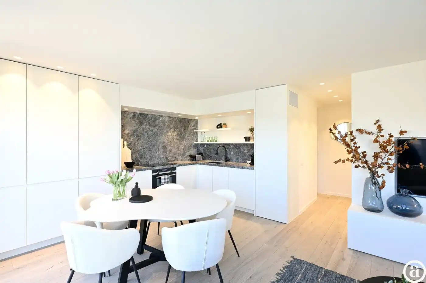 Penthouse-appartement vlakbij de zeedijk met zonneterrassen  foto 3