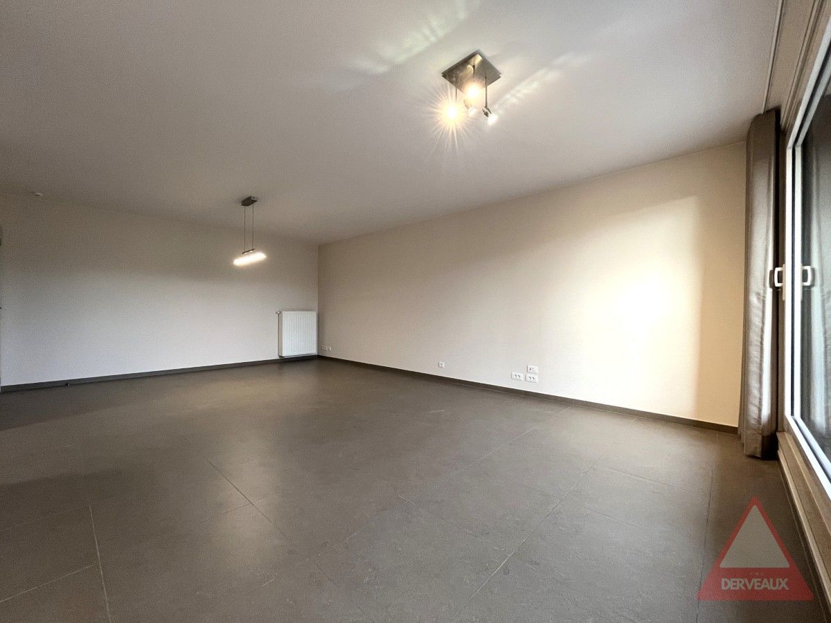 Zonnebeke – Appartement met 2 slaapkamers, garage en zicht op het kasteelpark foto 6