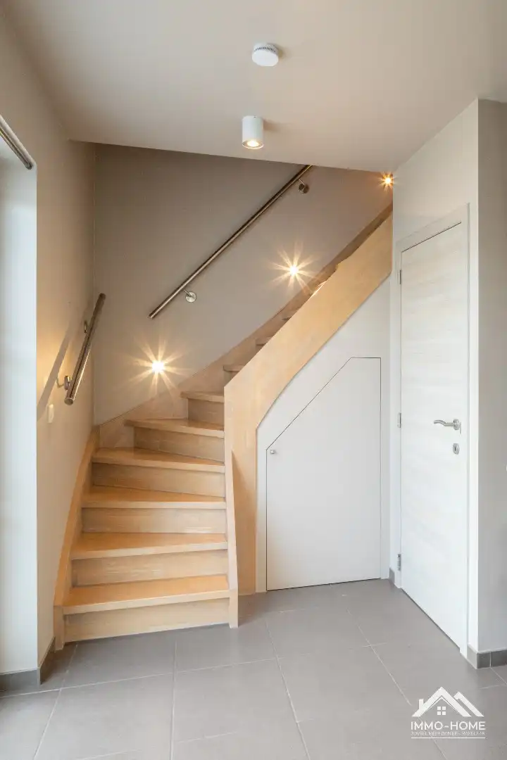 Perfect instapklare woning op een topligging in Lochristi! foto 16