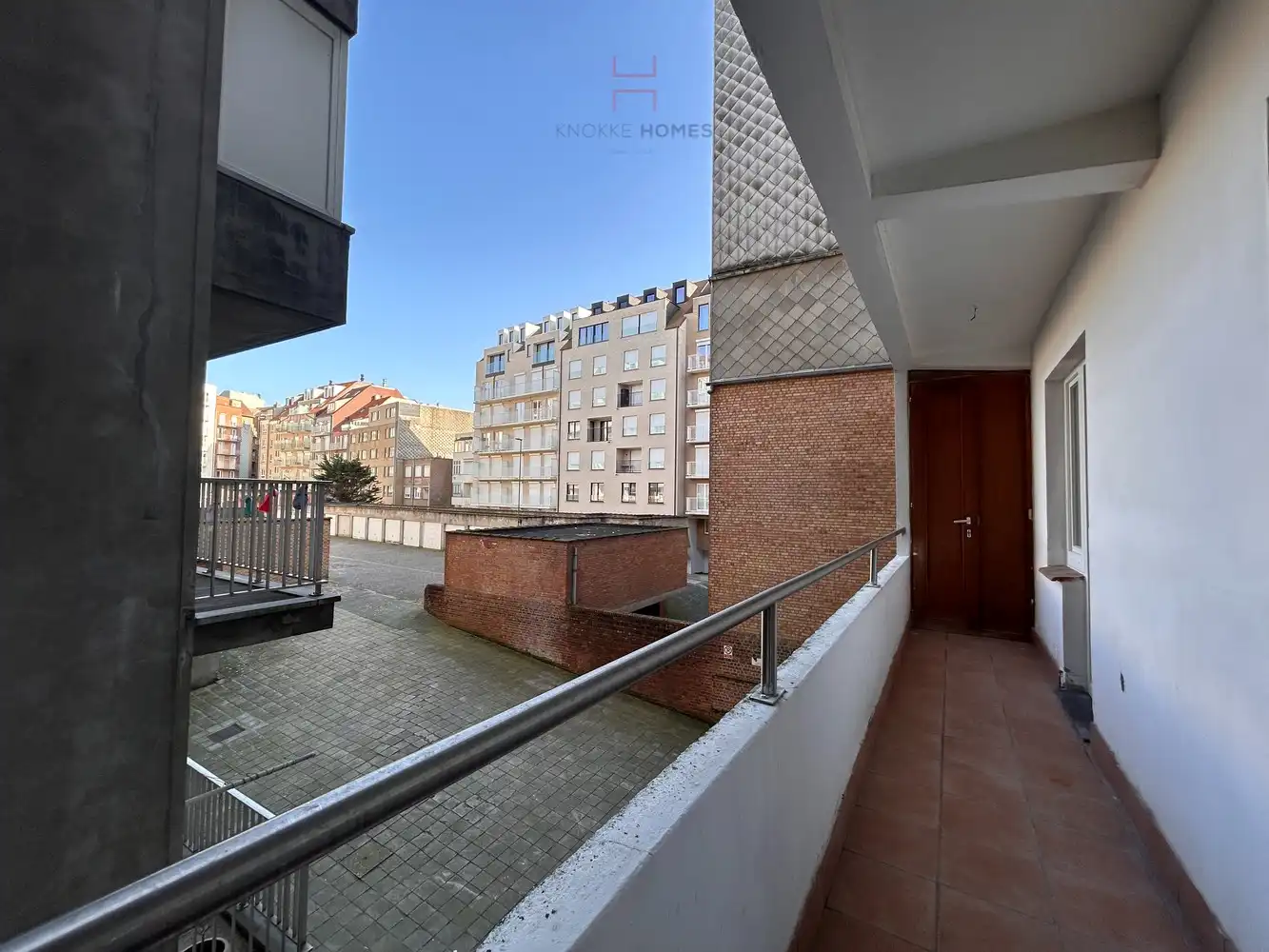 Ruim vakantie-appartement met zijdelings zeezicht aan het Albertstrand foto 11