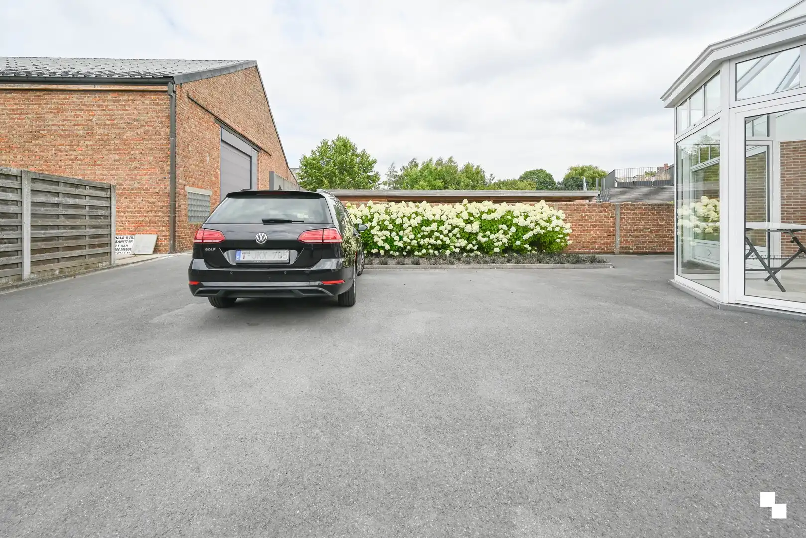 Zeer ruim appartement in het centrum van Oostrozebeke foto 22