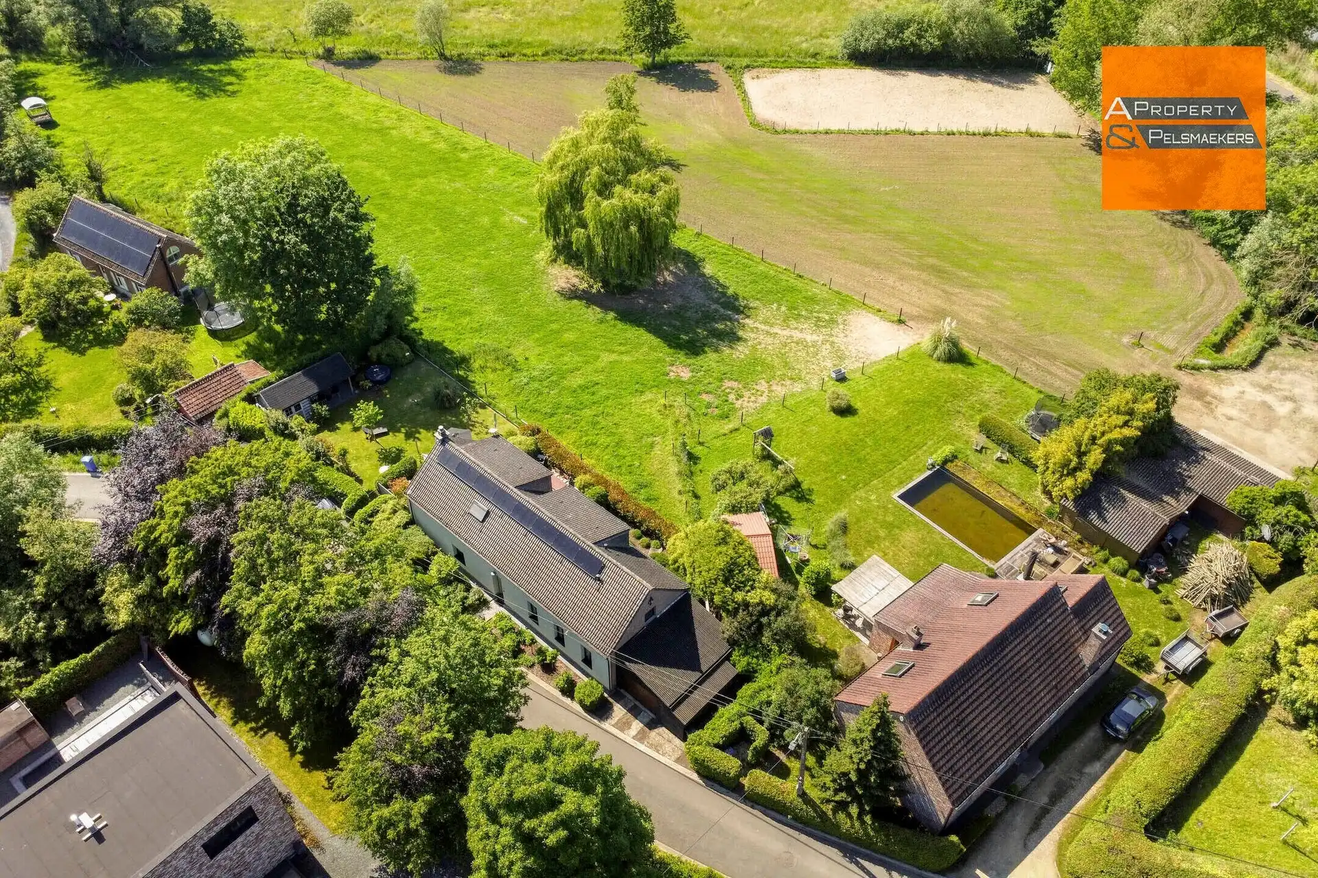 Woning met karakter op een unieke locatie. foto 23