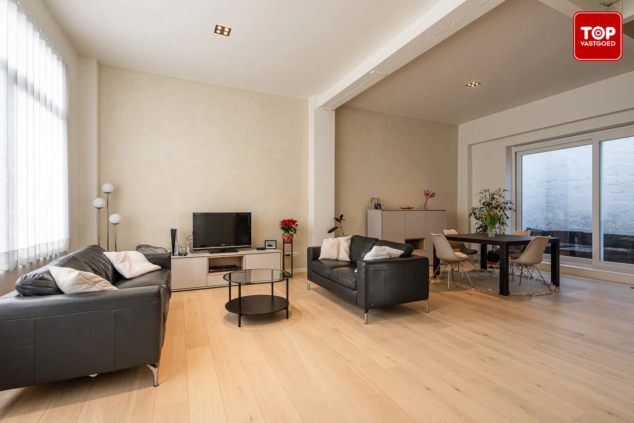 Gerenoveerde, energiezuinige woning op uitstekende locatie foto 5