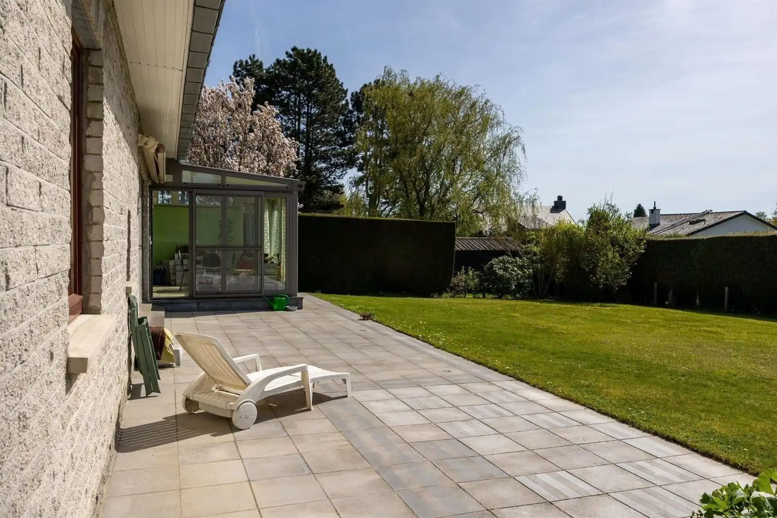 Villa in gegeerde buurt foto 13