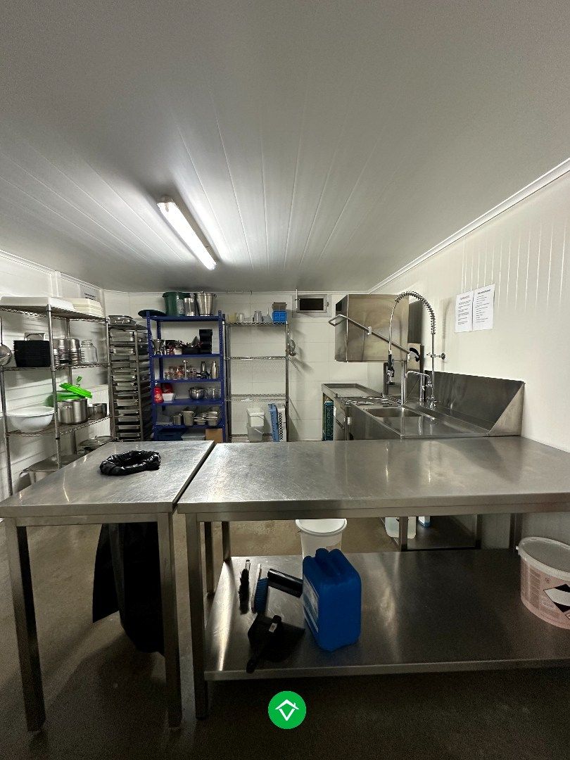 Combinatie wonen & werken: horecazaak met woonst in Eernegem foto 38