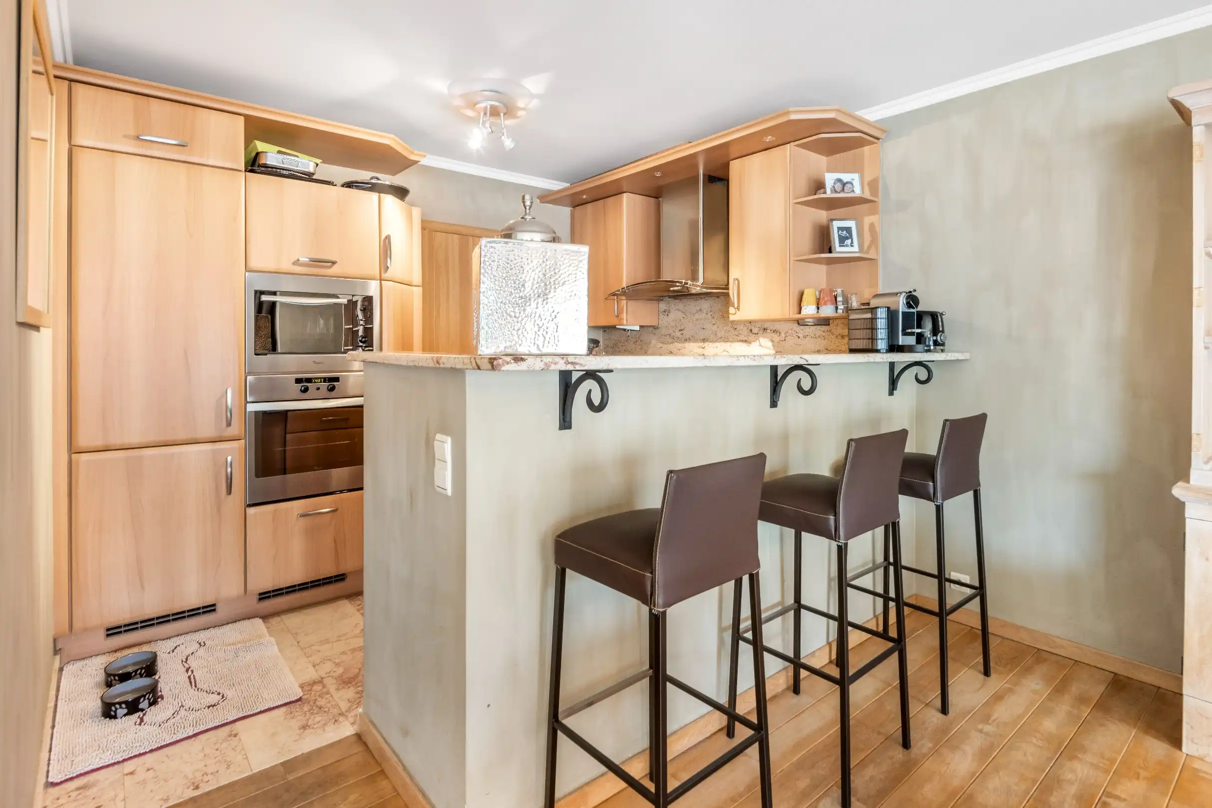 Ruim appartement met gevelbreedte van ca. 9,2 meter en zuid-west oriëntatie gelegen in het centrum foto 6