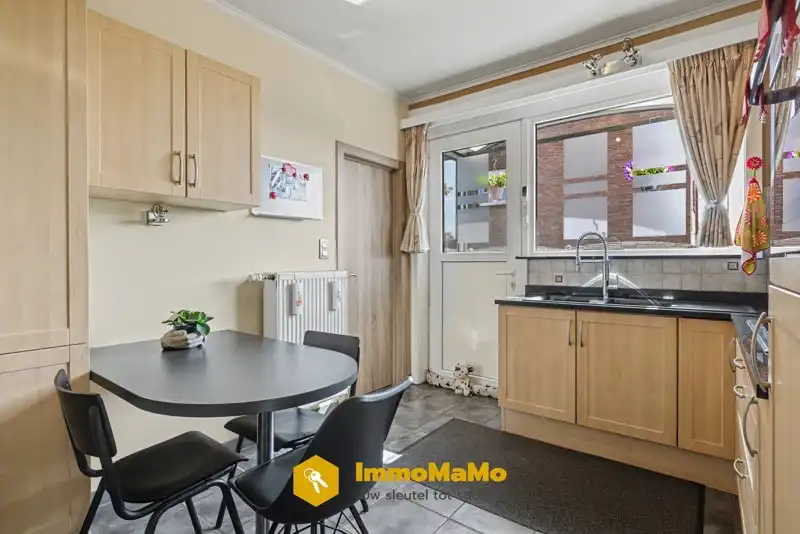 OPEN BEBOUWING MET 3 SLAAPKAMERS, GARAGE EN RUIME TUIN TE KOOP IN ZELZATE foto 3