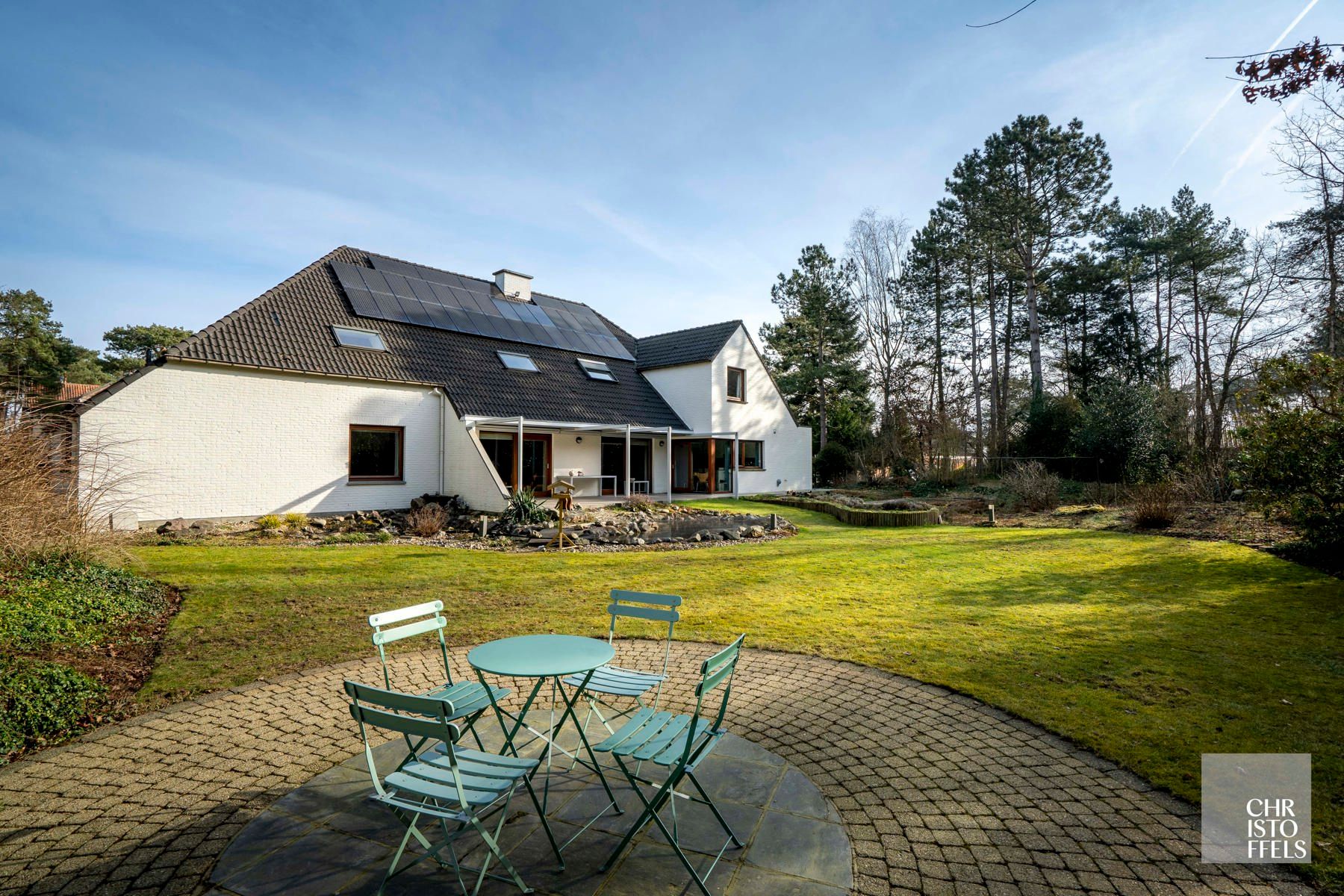 Villa van 496 m² met kantoren op een uniek perceel van 2.400 m²! foto 11