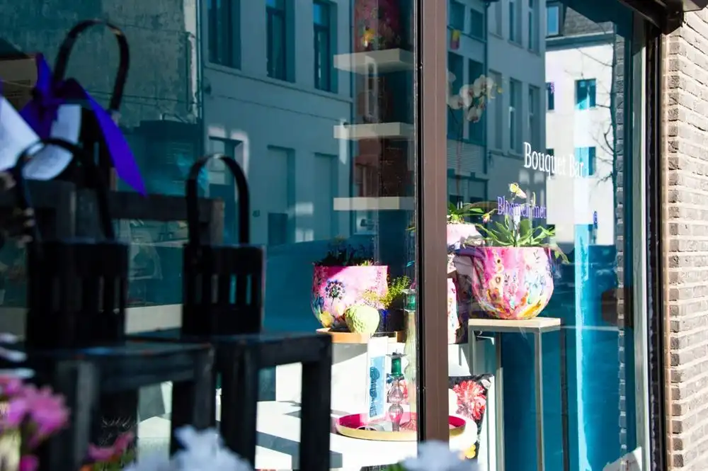 Commerciële ruimte + ruime garagebox | Antwerpen 2060 foto 7