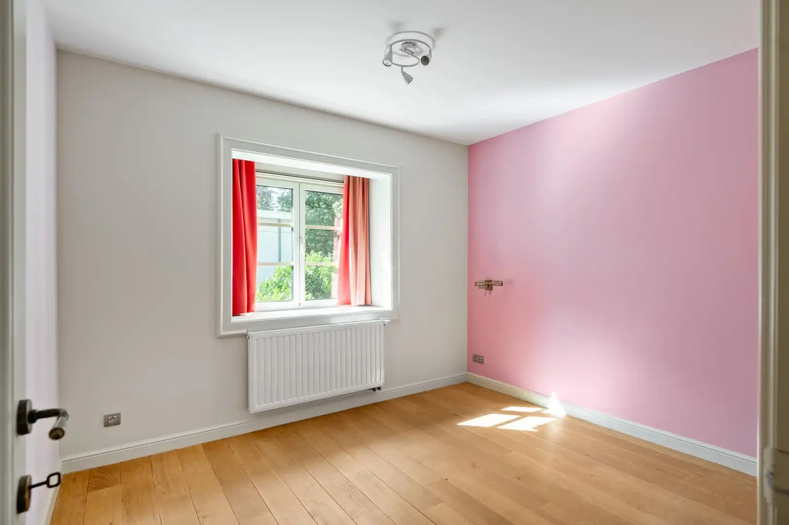 Charmante villa in gegeerde woonwijk Koningshof te Schoten foto 19