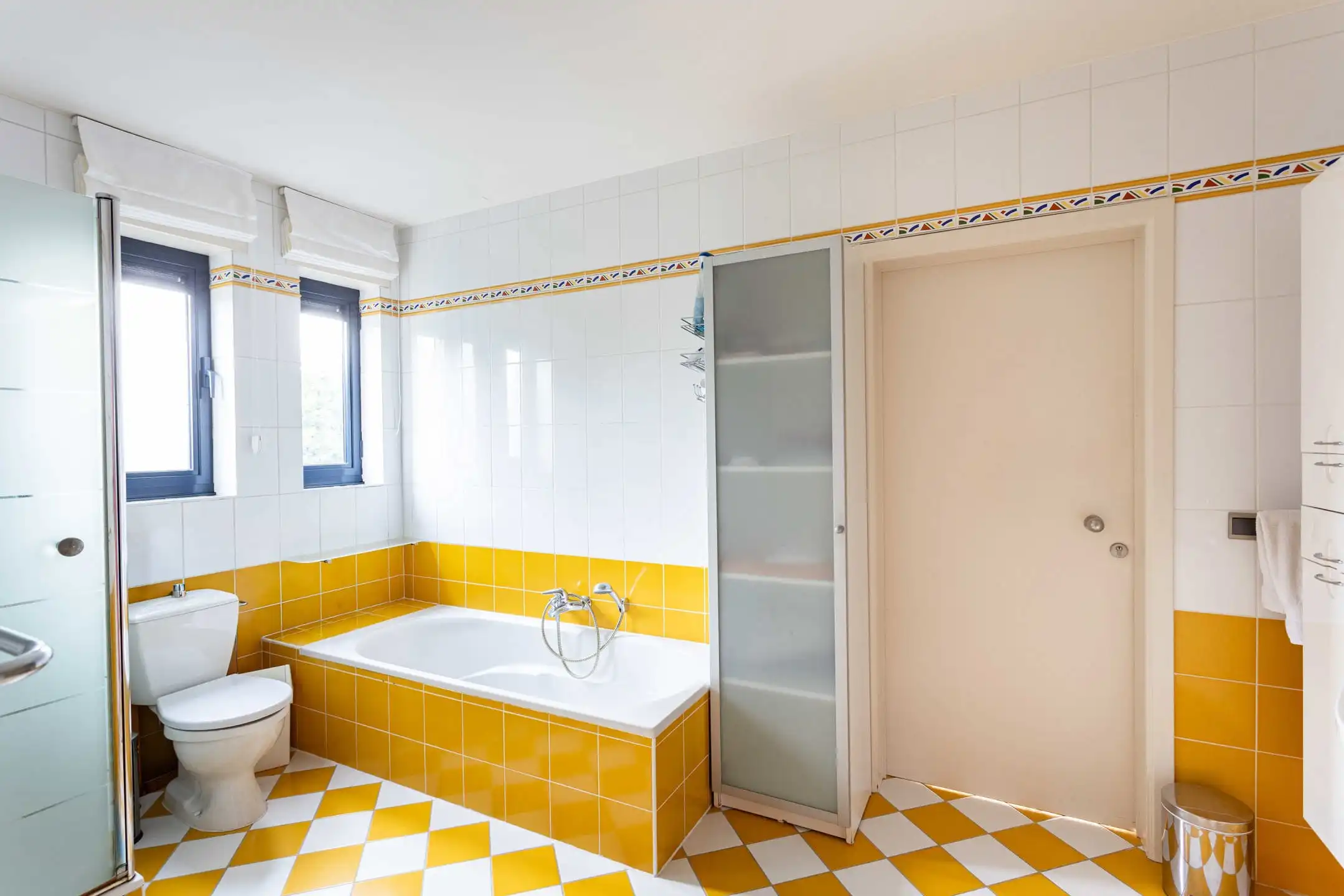 Ruime villa met praktijkmogelijkheden in landelijk Mater foto 10