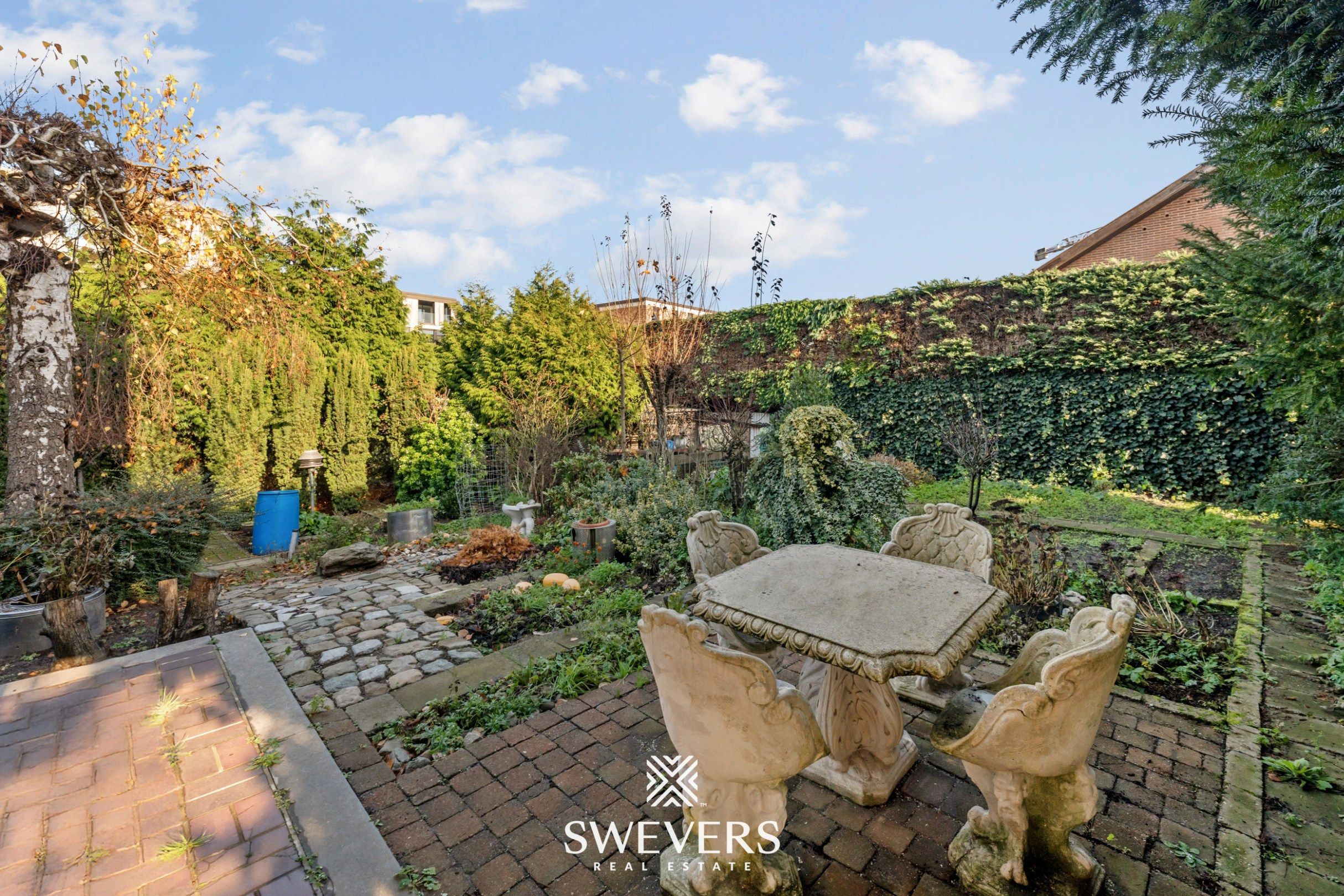 Ruime, te renoveren woning op 7a60 in centrum-Zonhoven foto 29