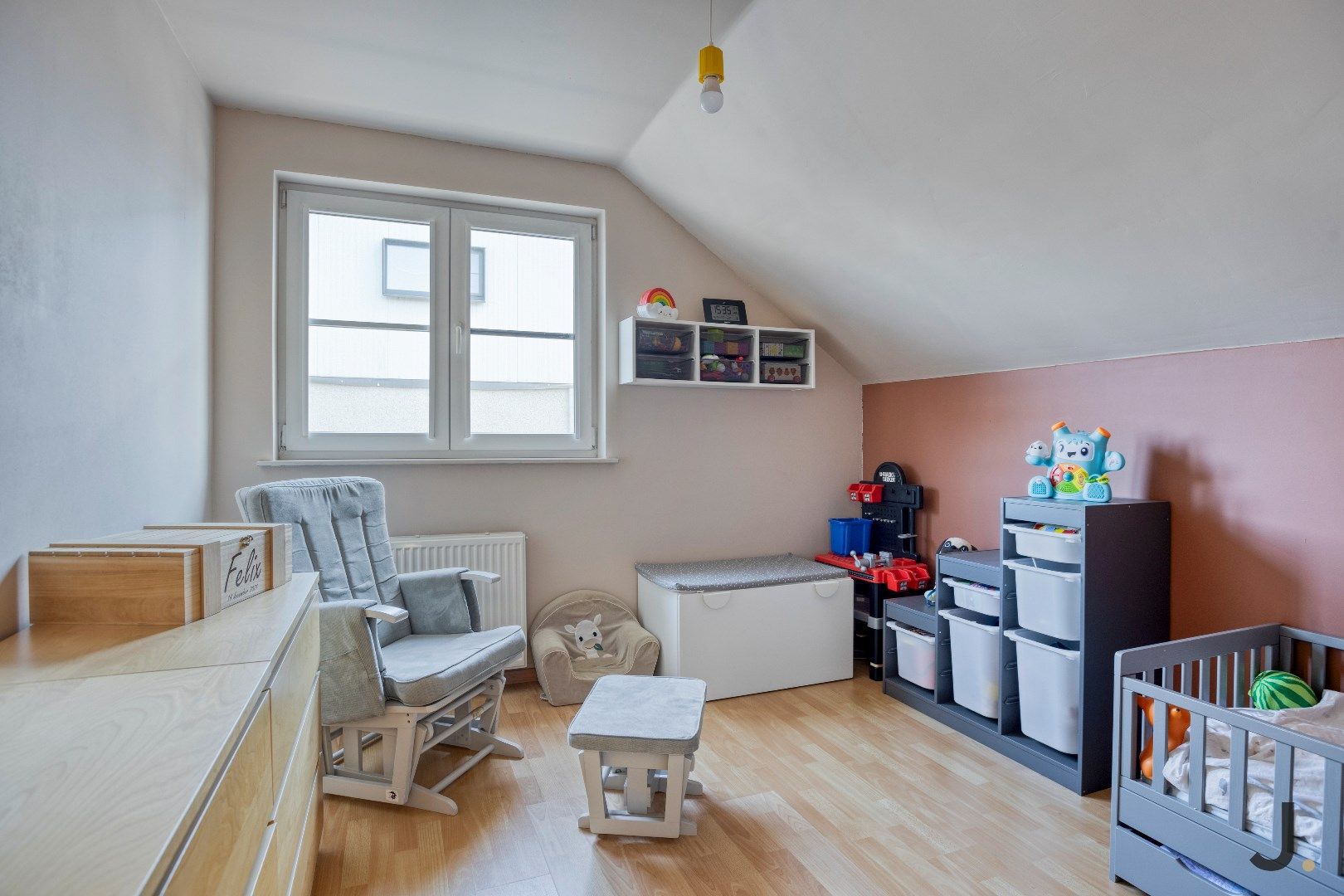 Moderne, energiezuinige halfopen gezinswoning in Rekkem foto 19