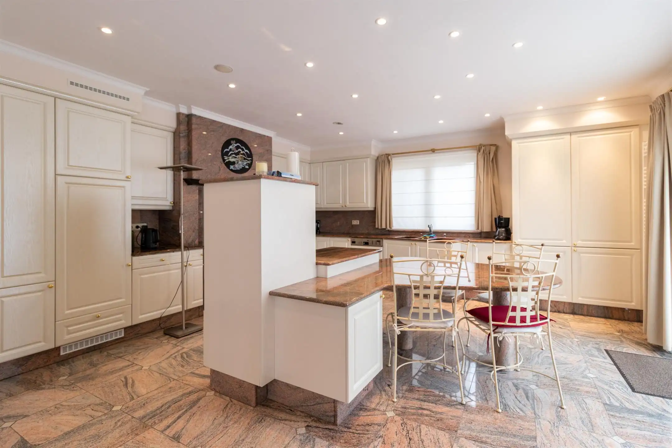 Appartement te huur foto 5