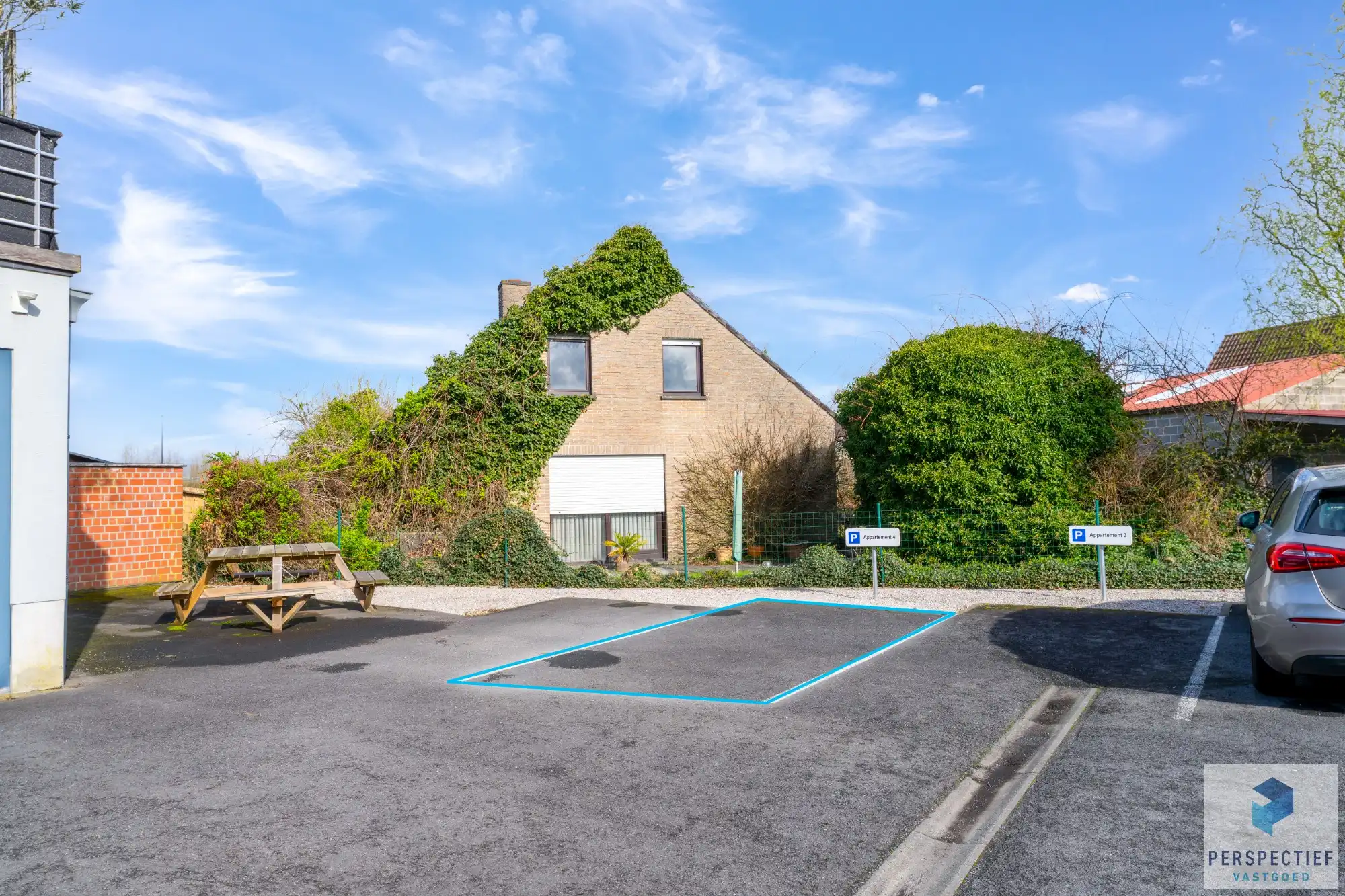 Goed gelegen appartement met 2 slpk - 2 terrassen & autostaanplaats foto 3