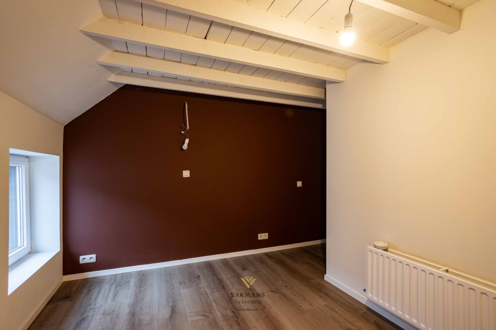 Prachtige gerenoveerde woning met 3 slaapkamers en tuin foto 21