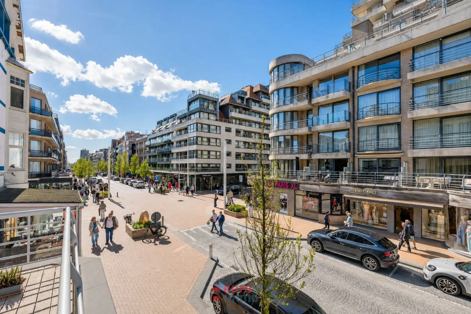 Pal in de winkel/wandelstraat gelegen appartement met 2 slaapkamers én super terras! foto 12