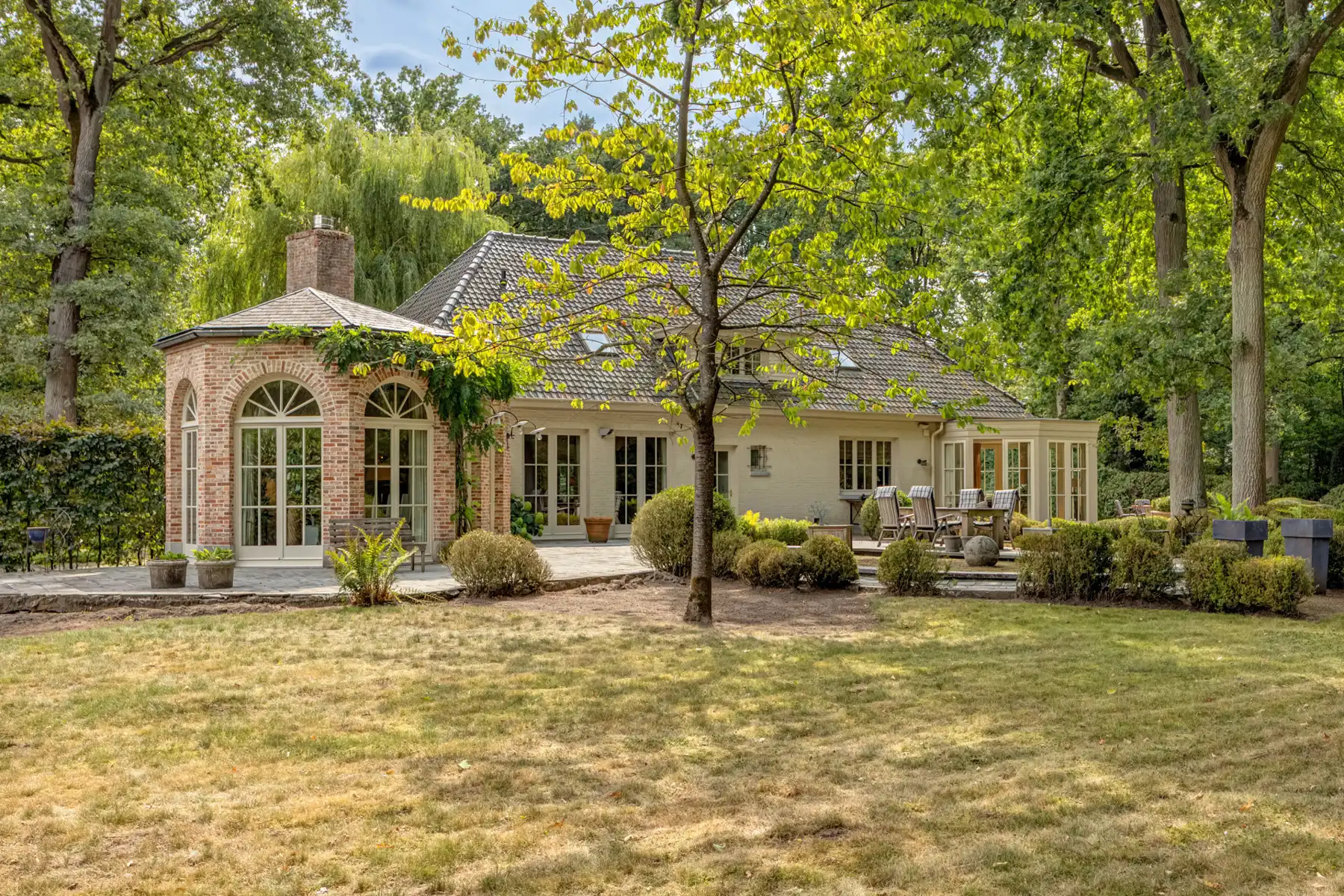 TIJDLOZE VILLA OP ABSOLUTE TOPLOCATIE TE ‘s-Gravenwezel foto 3