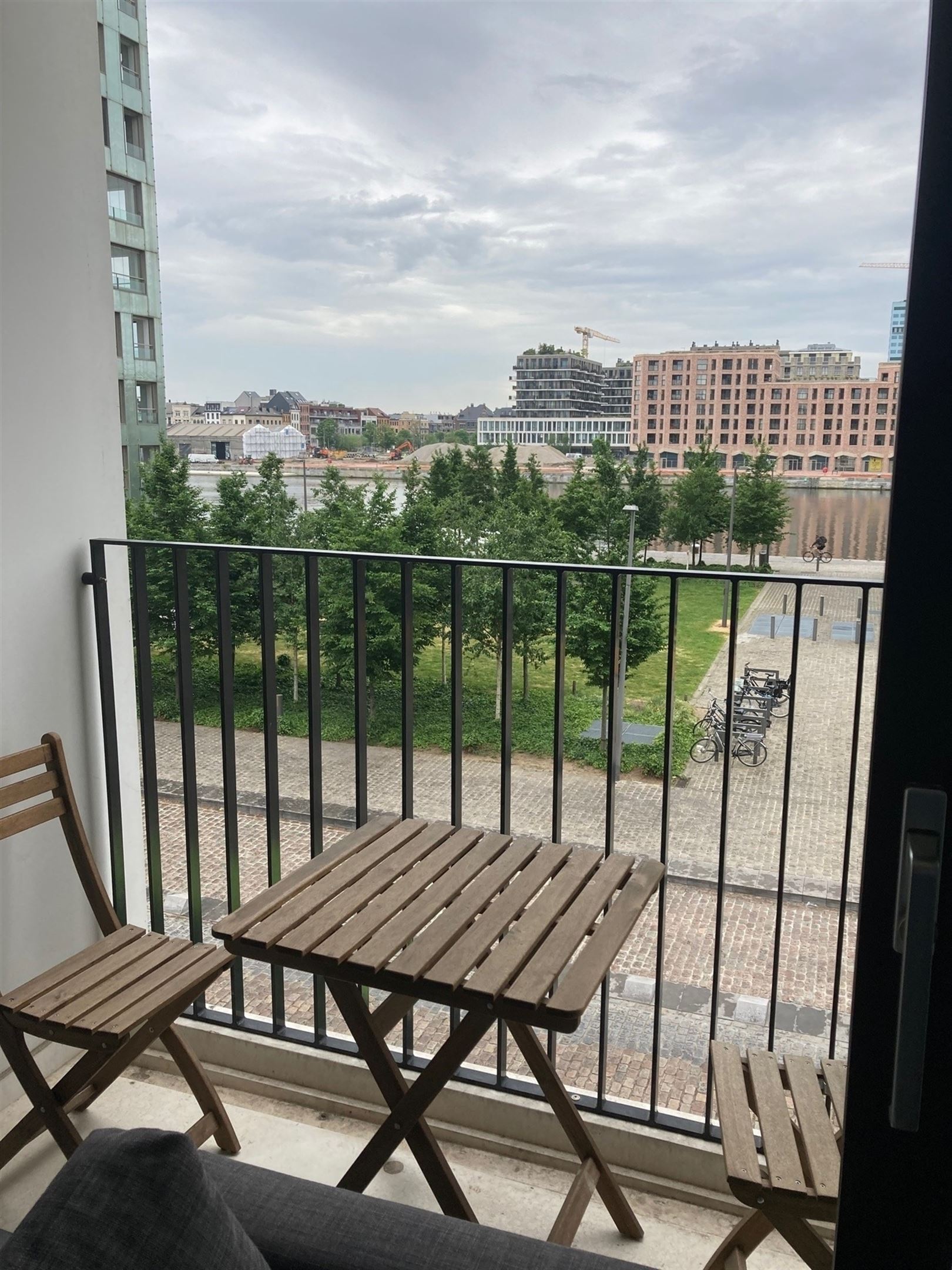 Appartement nabij het MAS  foto 9