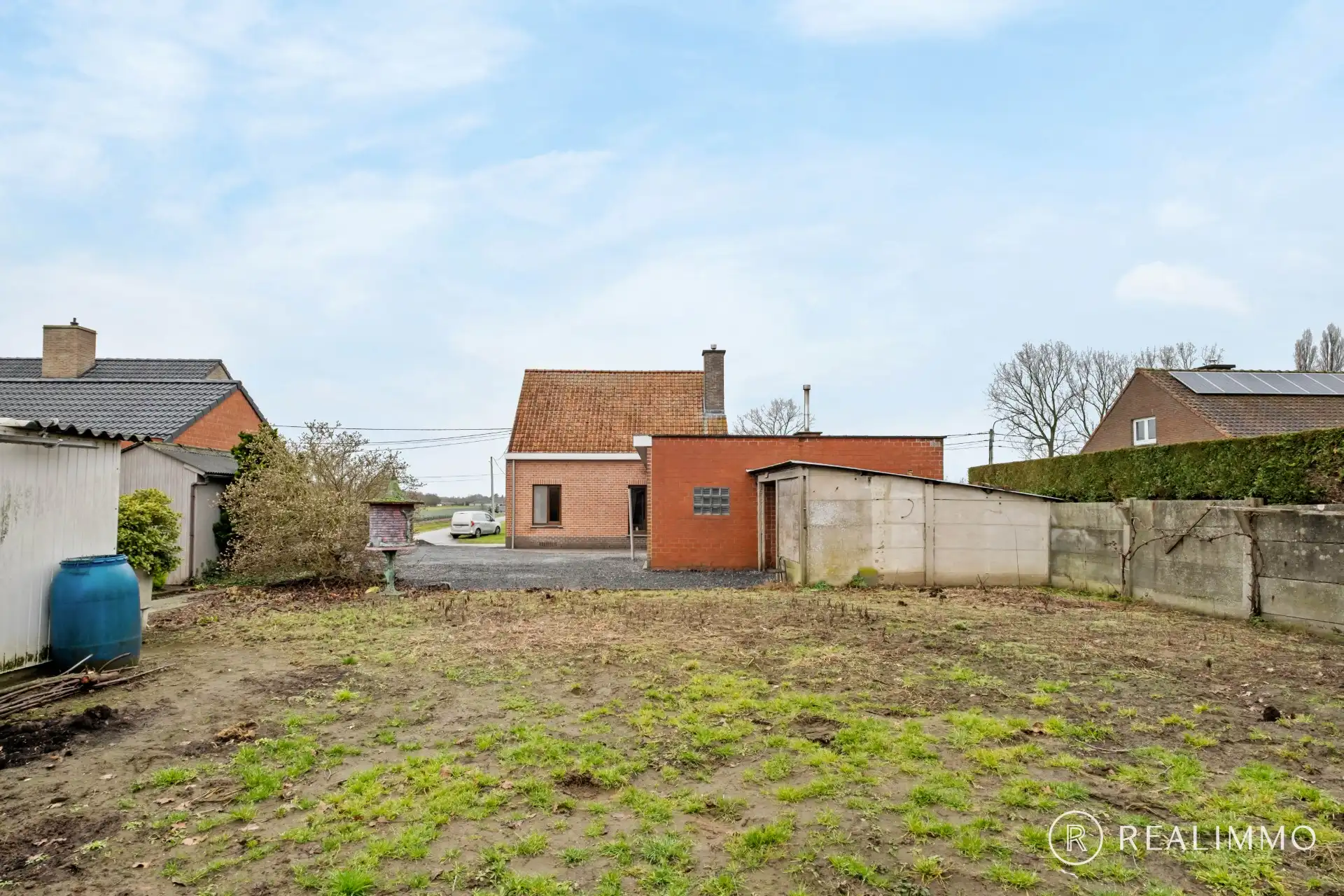 Alleenstaande woning in Oostrozebeke foto 12