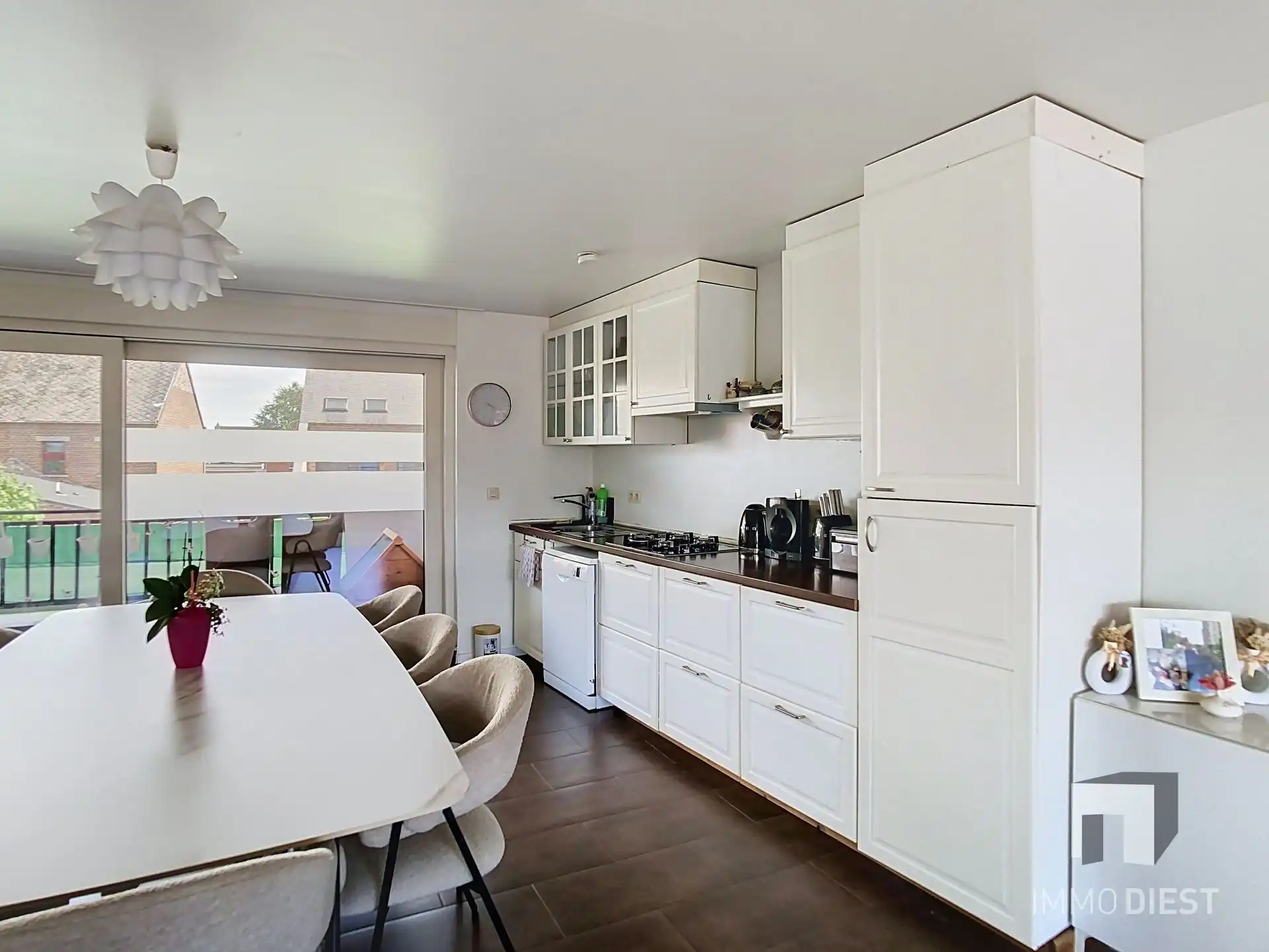 Ruime lichtrijke duplex nabij centrum Halen met staanplaats! foto 17