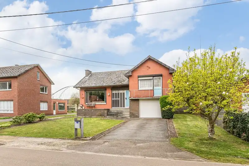 Uniek gelegen perceel met te renoveren woning op 24 are foto 37