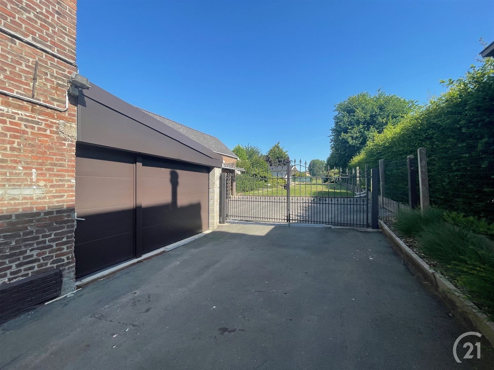 Op te frissen gezinswoning met tuin, garage en schuur op 15 are86 foto 19
