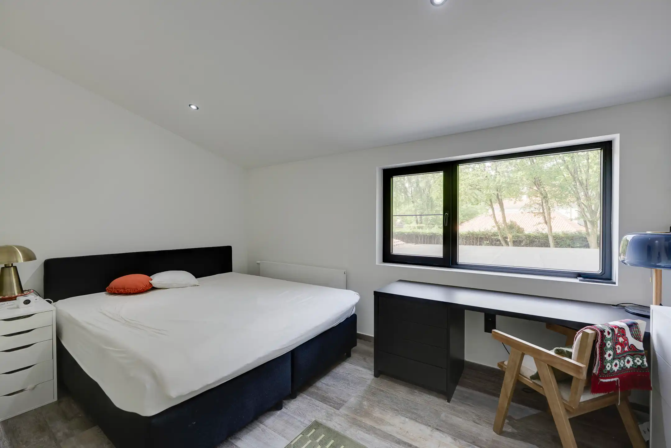 Gerenoveerde woning op een mooi perceel van ca 2.000 m² foto 19