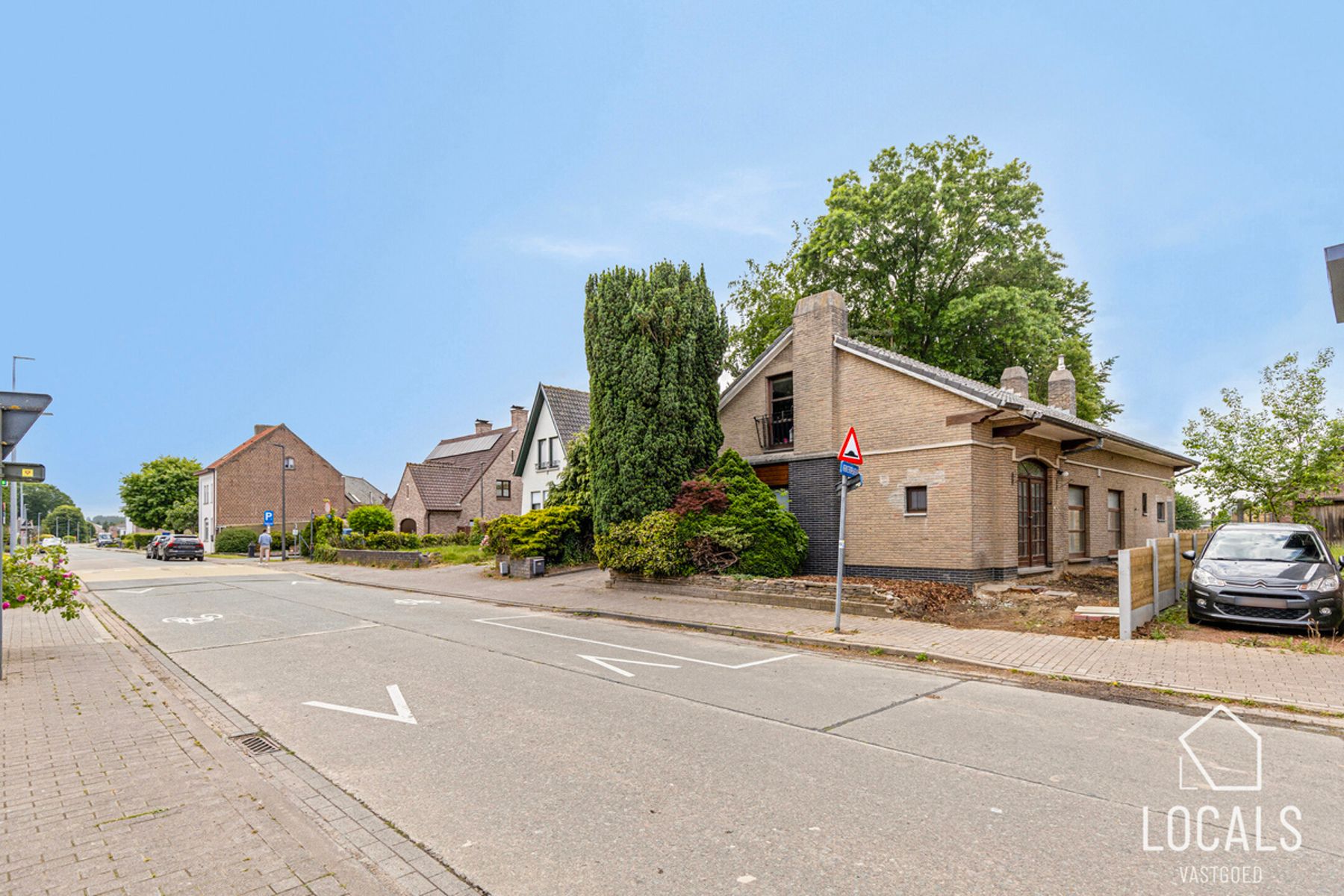 Gemoderniseerde open bebouwing met prachtig verzicht foto 25