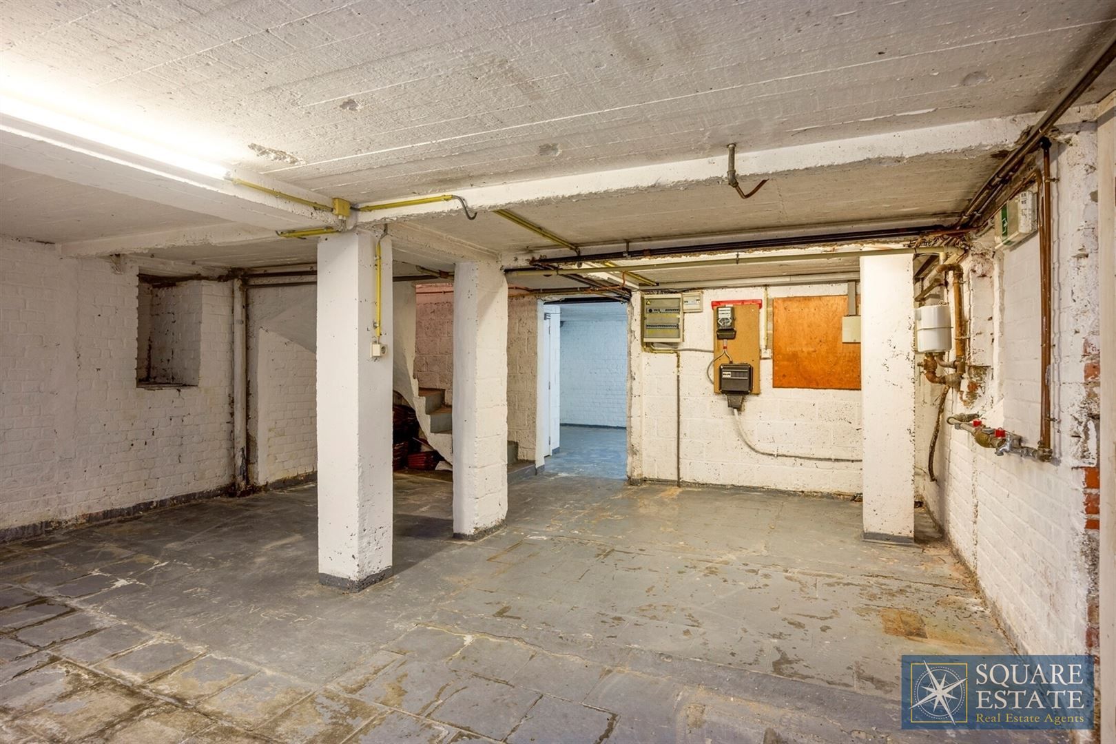 Kantoorgebouw foto 16