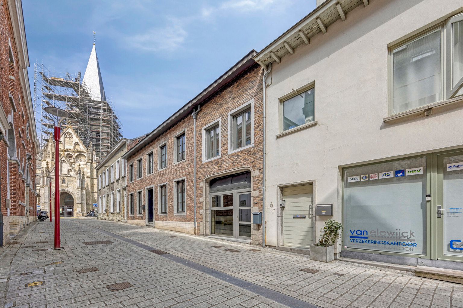 ()=>{if(producerUpdateValueVersion(node),producerAccessed(node),node.value===ERRORED)throw node.error;return node.value} Kerkstraat 8 - 1730 Asse