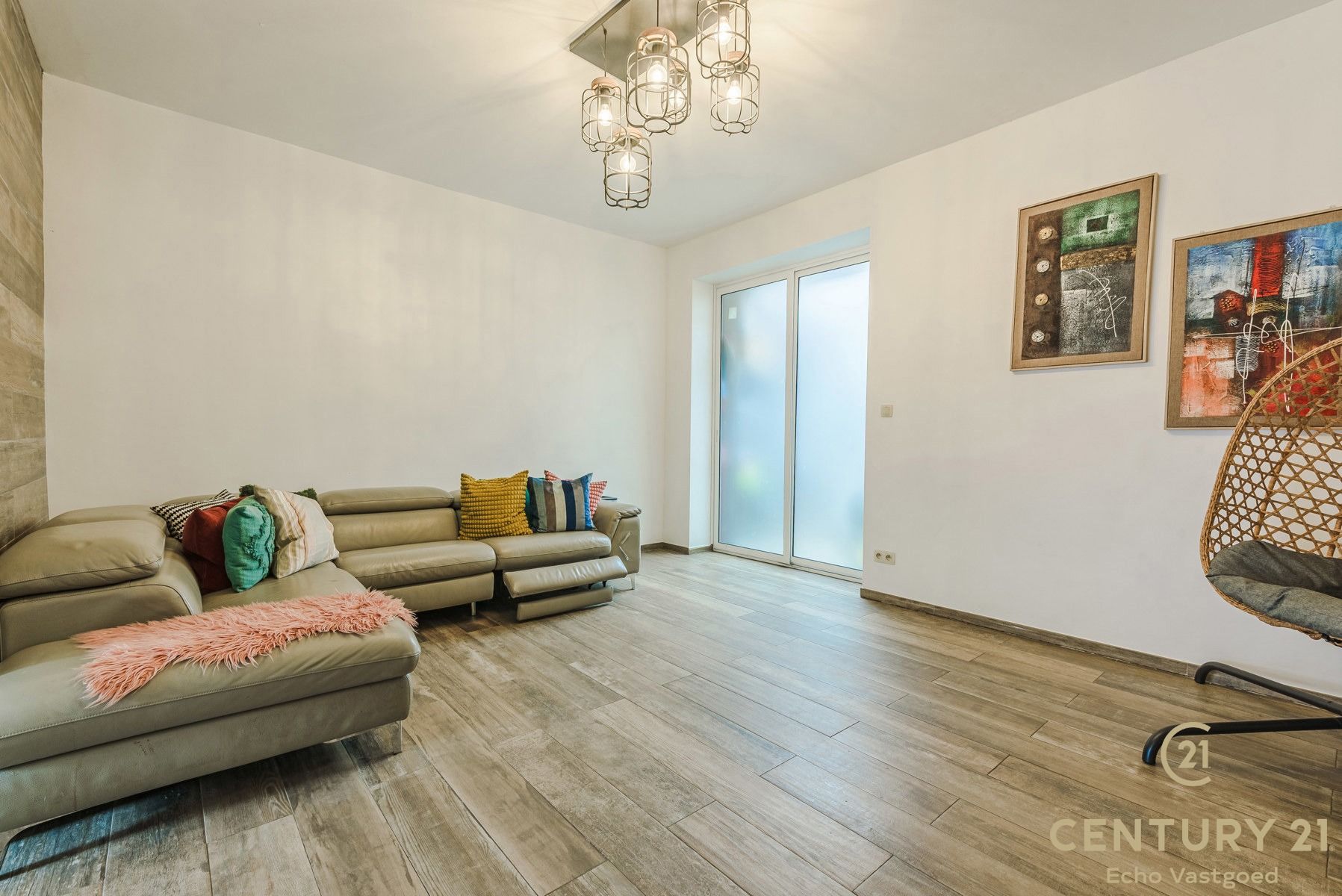 Ruime, gerenoveerde woning met 4 slpk en stadstuin foto 5